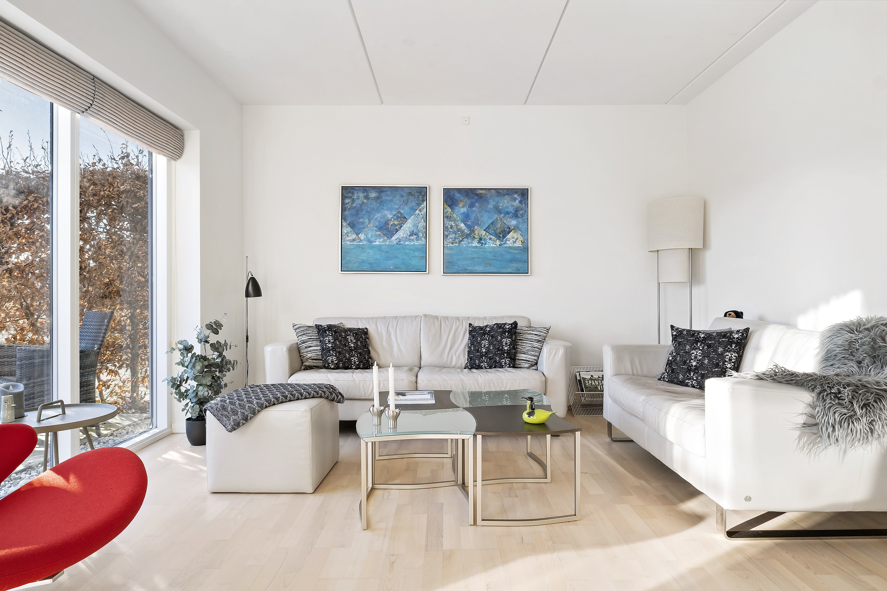 Fremhævet stue billede i fuldskærmstilstand. Billede af Sergentvænget 14, 3520 Farum