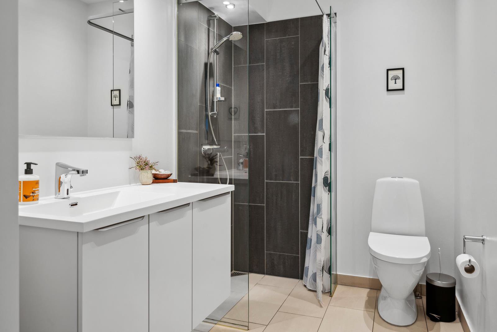 Fremhævet  billede i fuldskærmstilstand. Billede af Fuglehegnet 32, 8541 Skødstrup