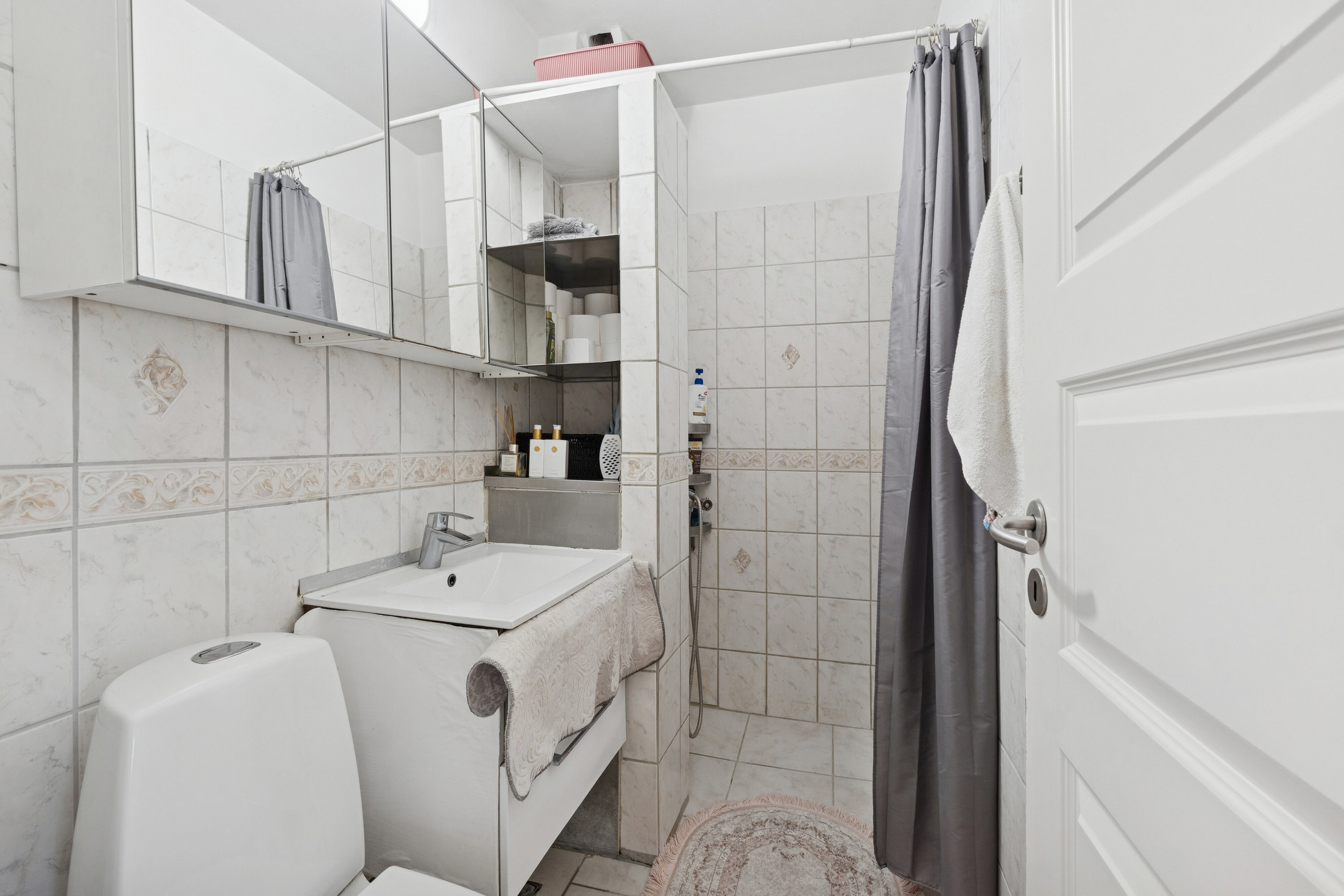 Fremhævet badeværelse billede i fuldskærmstilstand. Billede af Valhøjs Alle 102B, 2. th., 2610 Rødovre