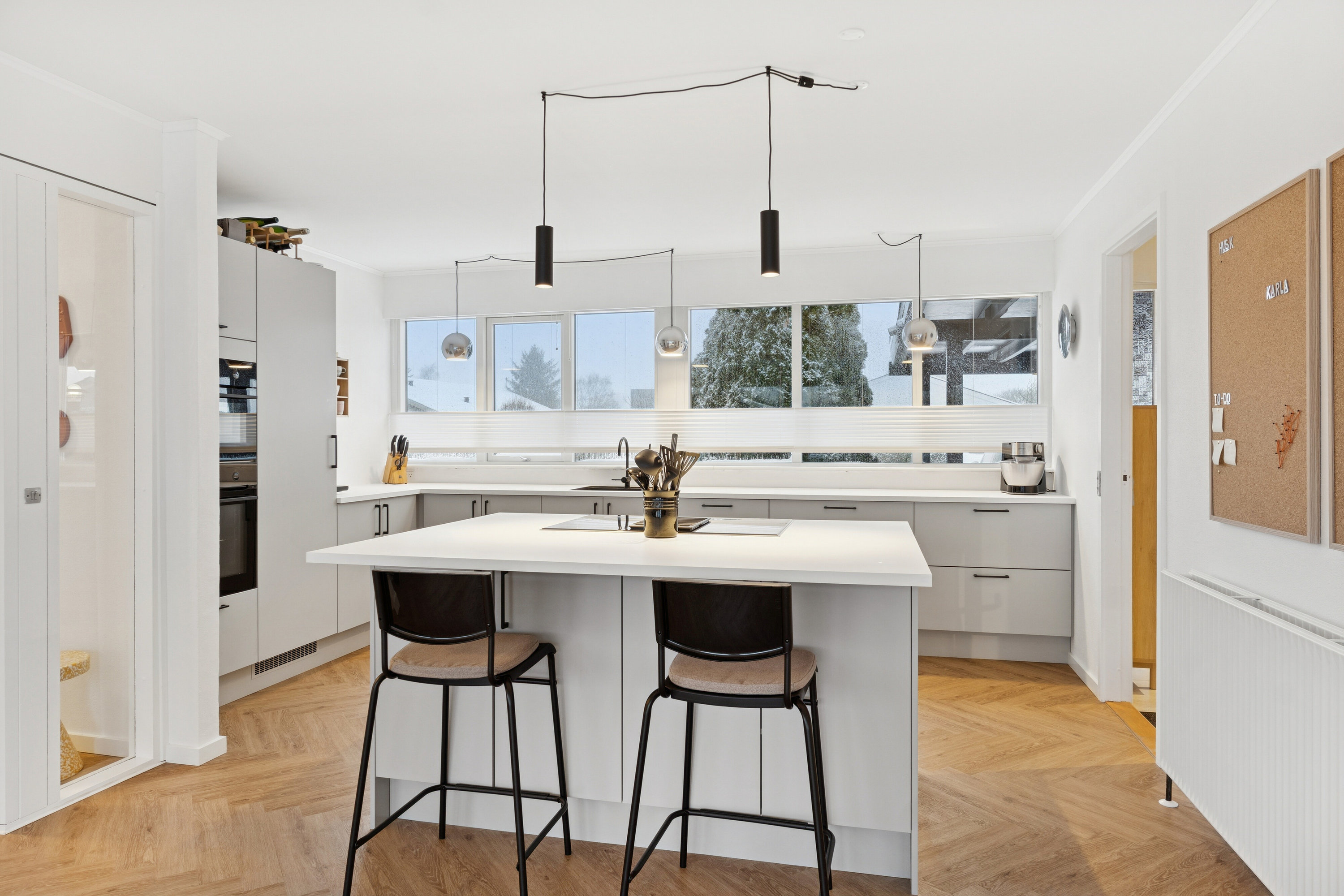 Fremhævet køkken billede i fuldskærmstilstand. Billede af H F Bjørns Vej 42, 9800 Hjørring