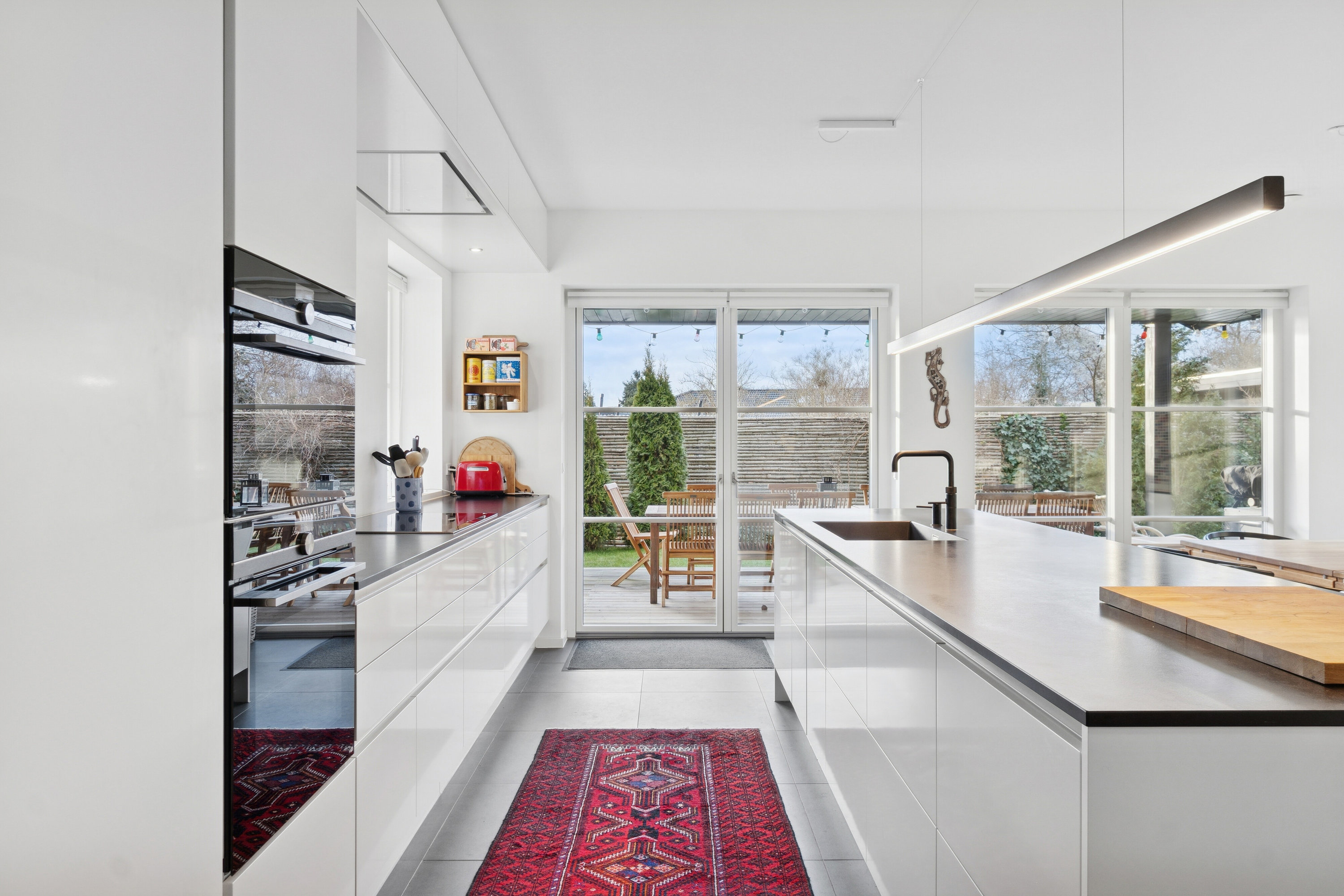 Fremhævet køkken billede i fuldskærmstilstand. Billede af Sofielundsvej 33, 2600 Glostrup