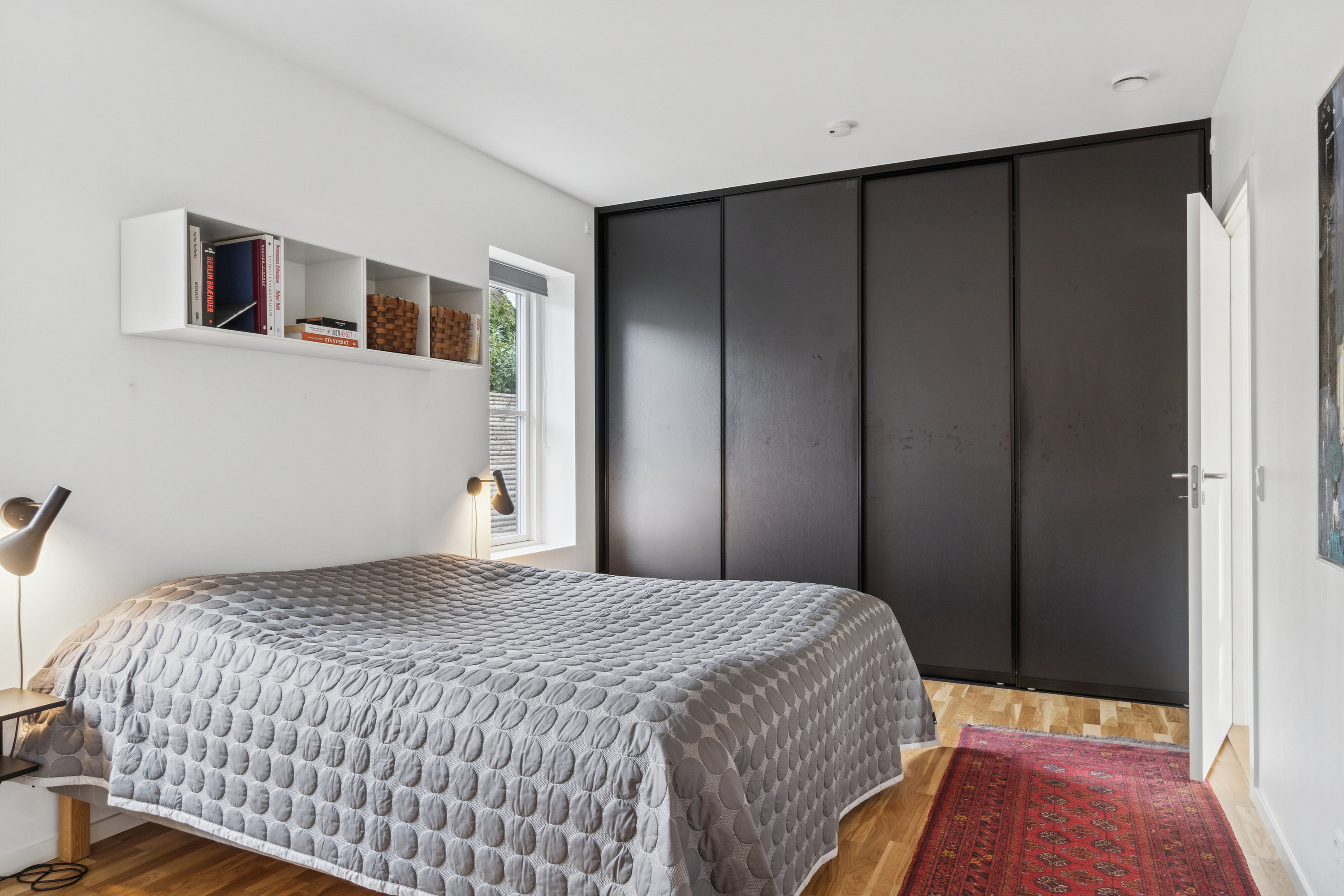 Fremhævet soveværelse billede i fuldskærmstilstand. Billede af Sofielundsvej 33, 2600 Glostrup