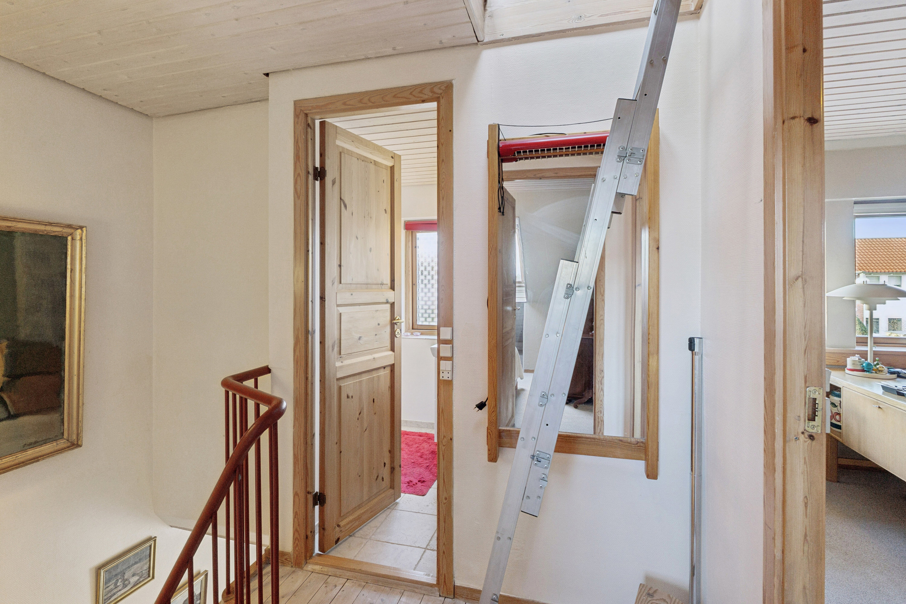 Fremhævet gang billede i fuldskærmstilstand. Billede af Hvidsværmervej 11B, 2610 Rødovre