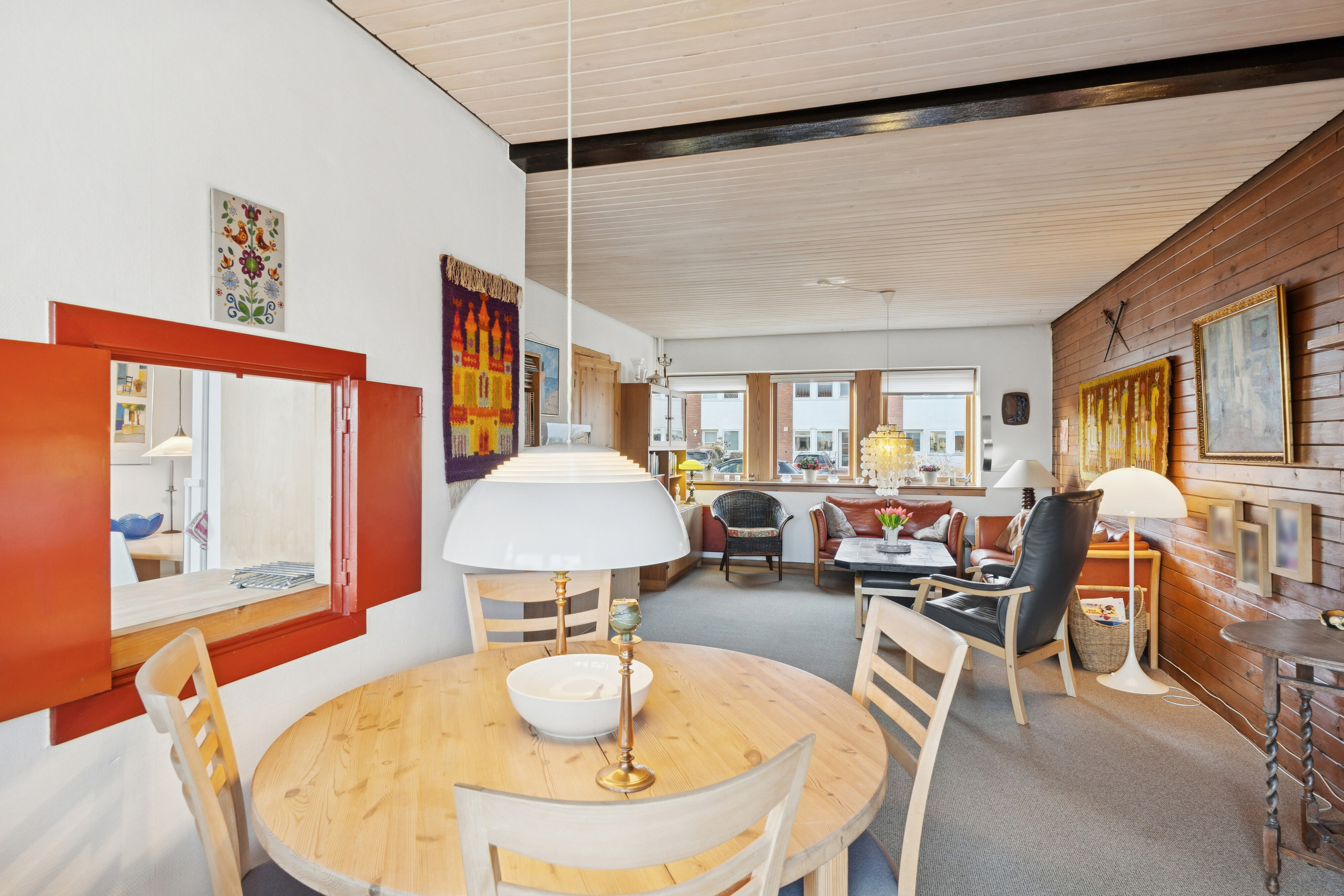 Fremhævet spisestue billede i fuldskærmstilstand. Billede af Hvidsværmervej 11B, 2610 Rødovre