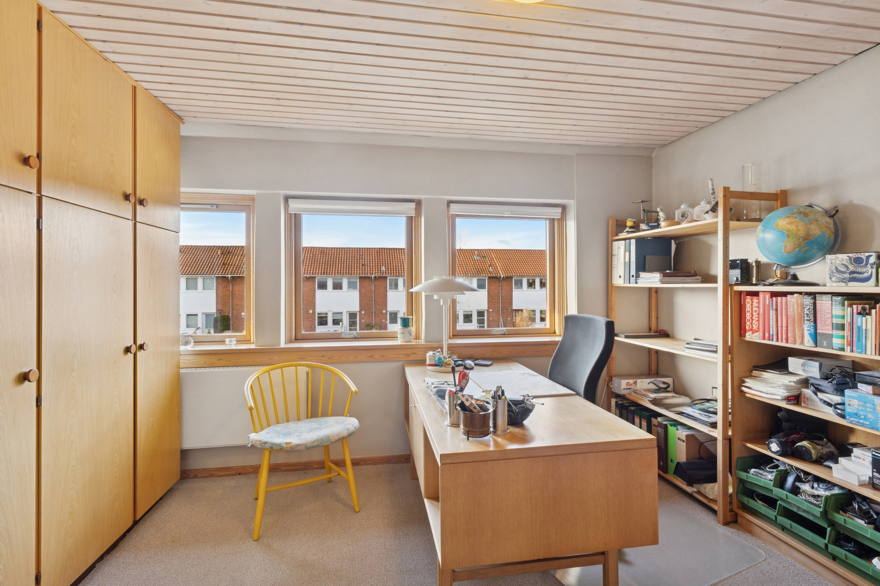 Fremhævet arbejdsværelse billede i fuldskærmstilstand. Billede af Hvidsværmervej 11B, 2610 Rødovre
