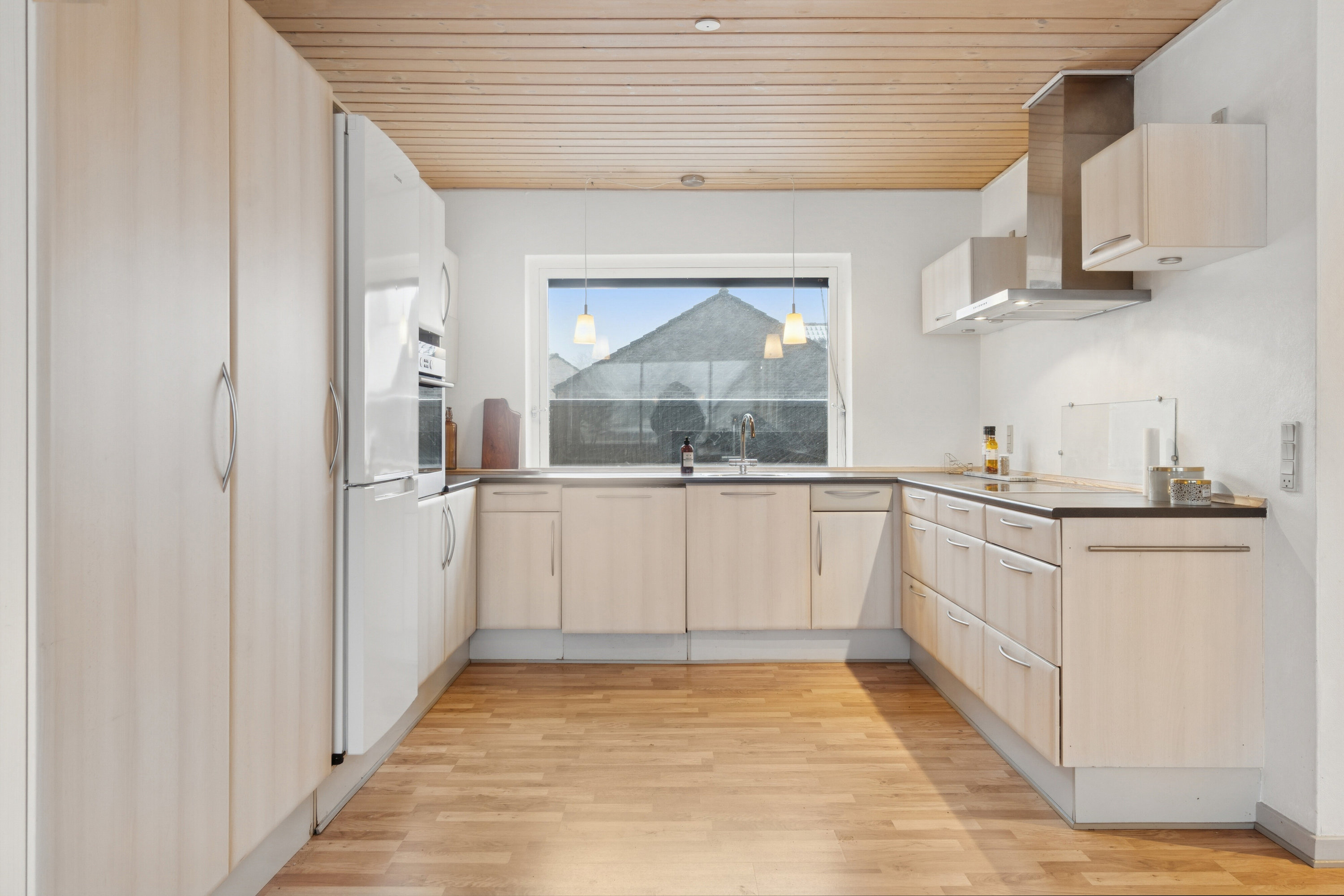 Fremhævet køkken billede i fuldskærmstilstand. Billede af Grøndalsvej 9, 8600 Silkeborg