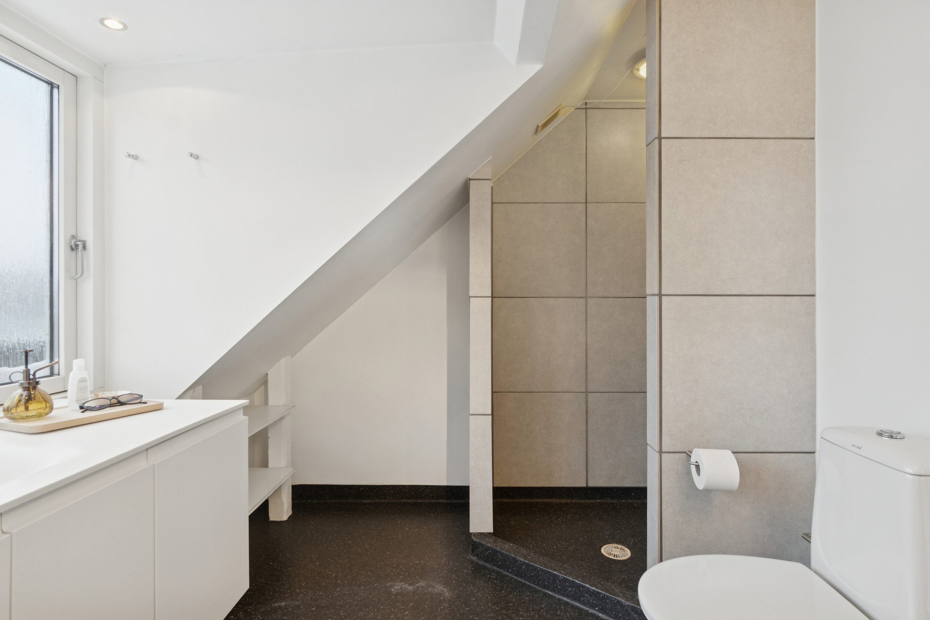 Fremhævet badeværelse billede i fuldskærmstilstand. Billede af Grøndalsvej 9, 8600 Silkeborg