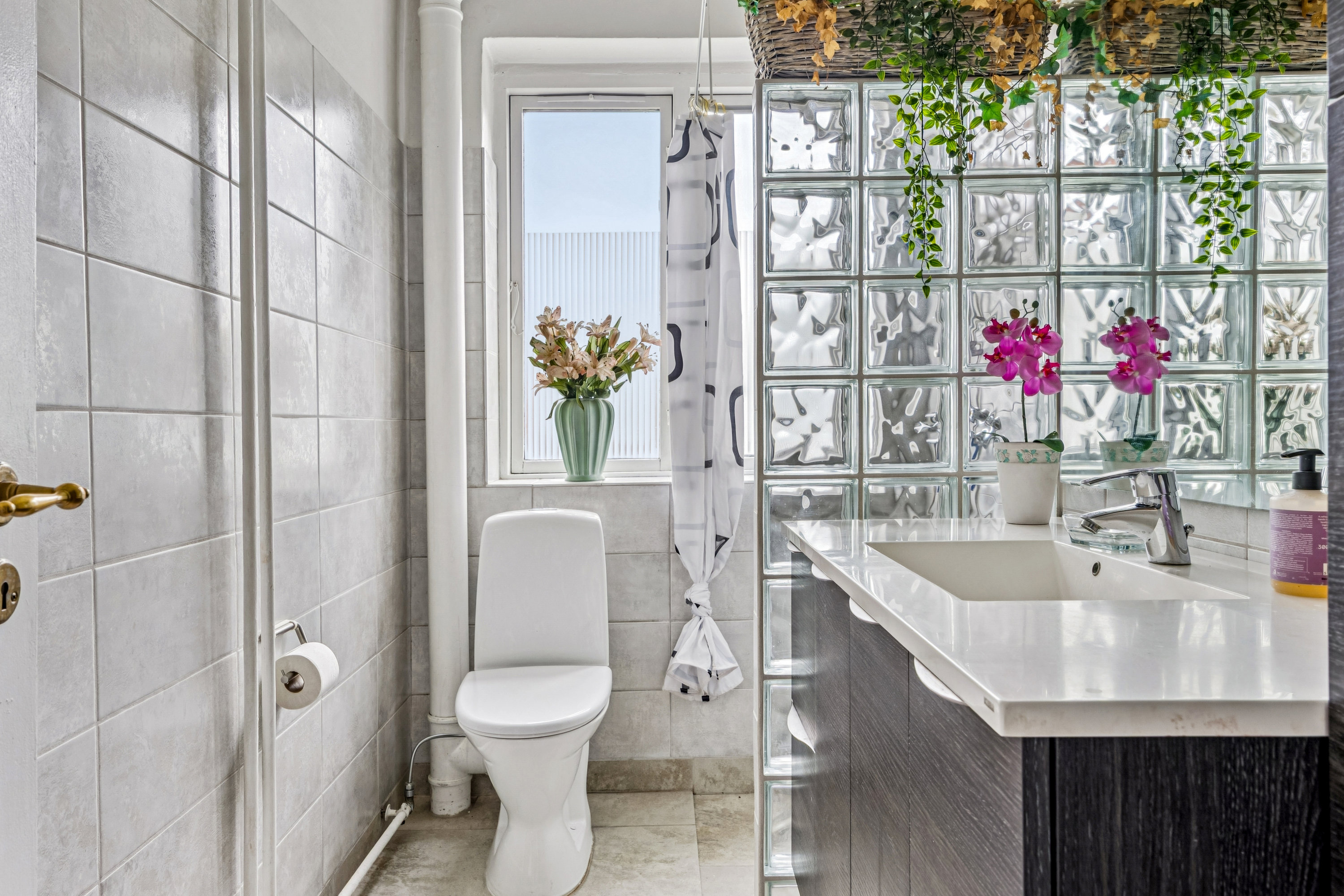 Fremhævet badeværelse billede i fuldskærmstilstand. Billede af Klosteralleen 15, 4100 Ringsted