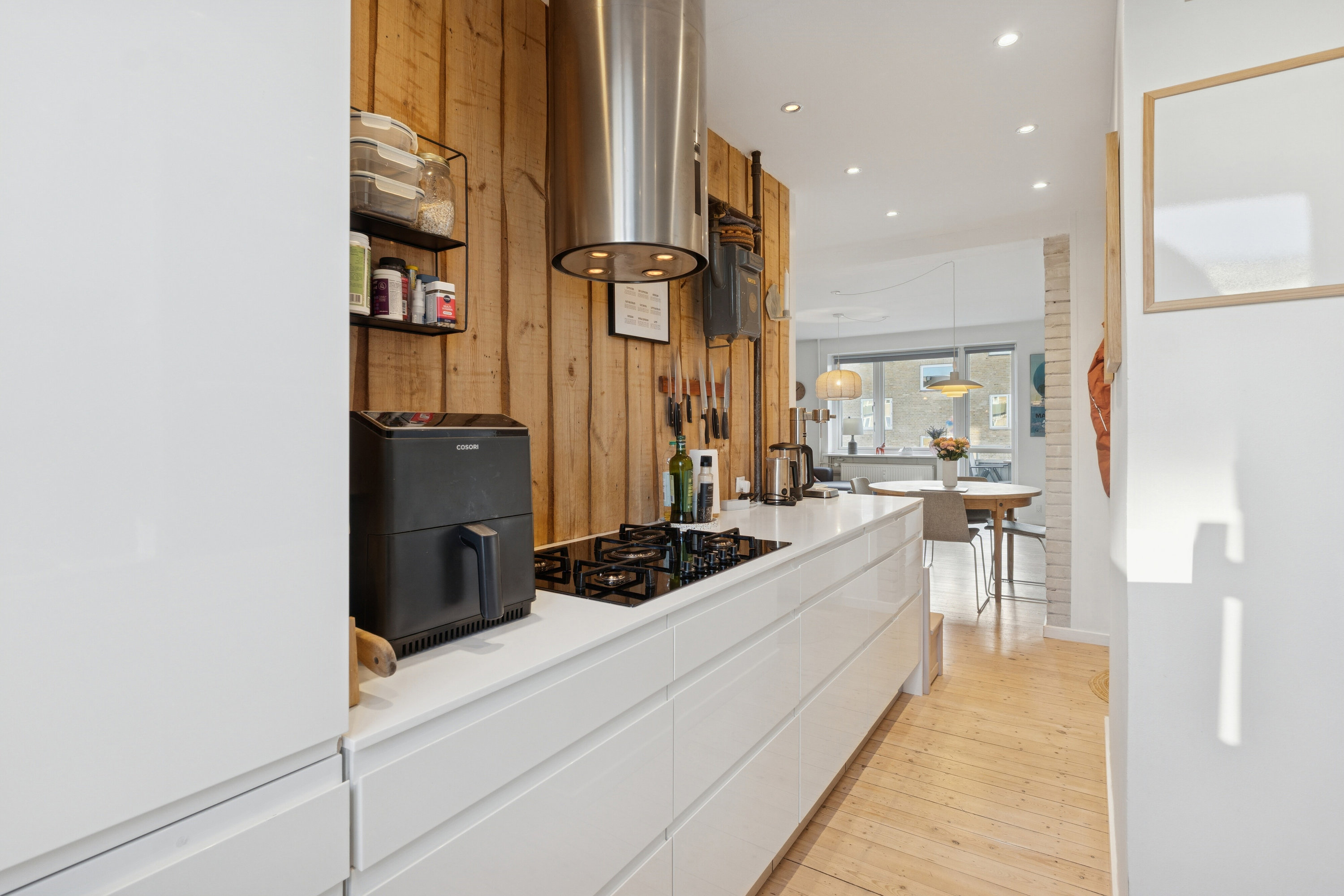 Fremhævet køkken billede i fuldskærmstilstand. Billede af Sorrentovej 18, 1. tv., 2300 København S