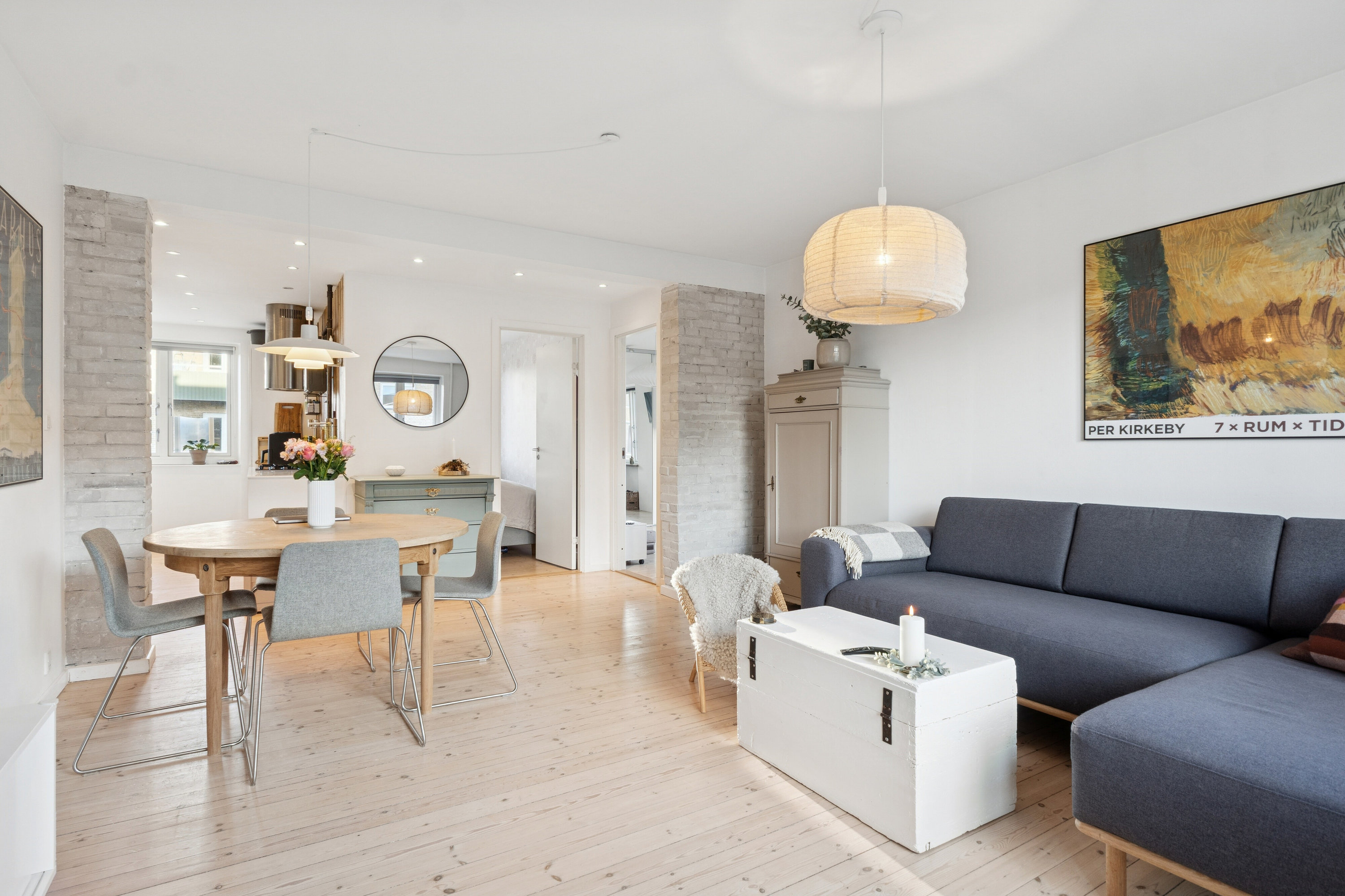 Fremhævet stue billede i fuldskærmstilstand. Billede af Sorrentovej 18, 1. tv., 2300 København S