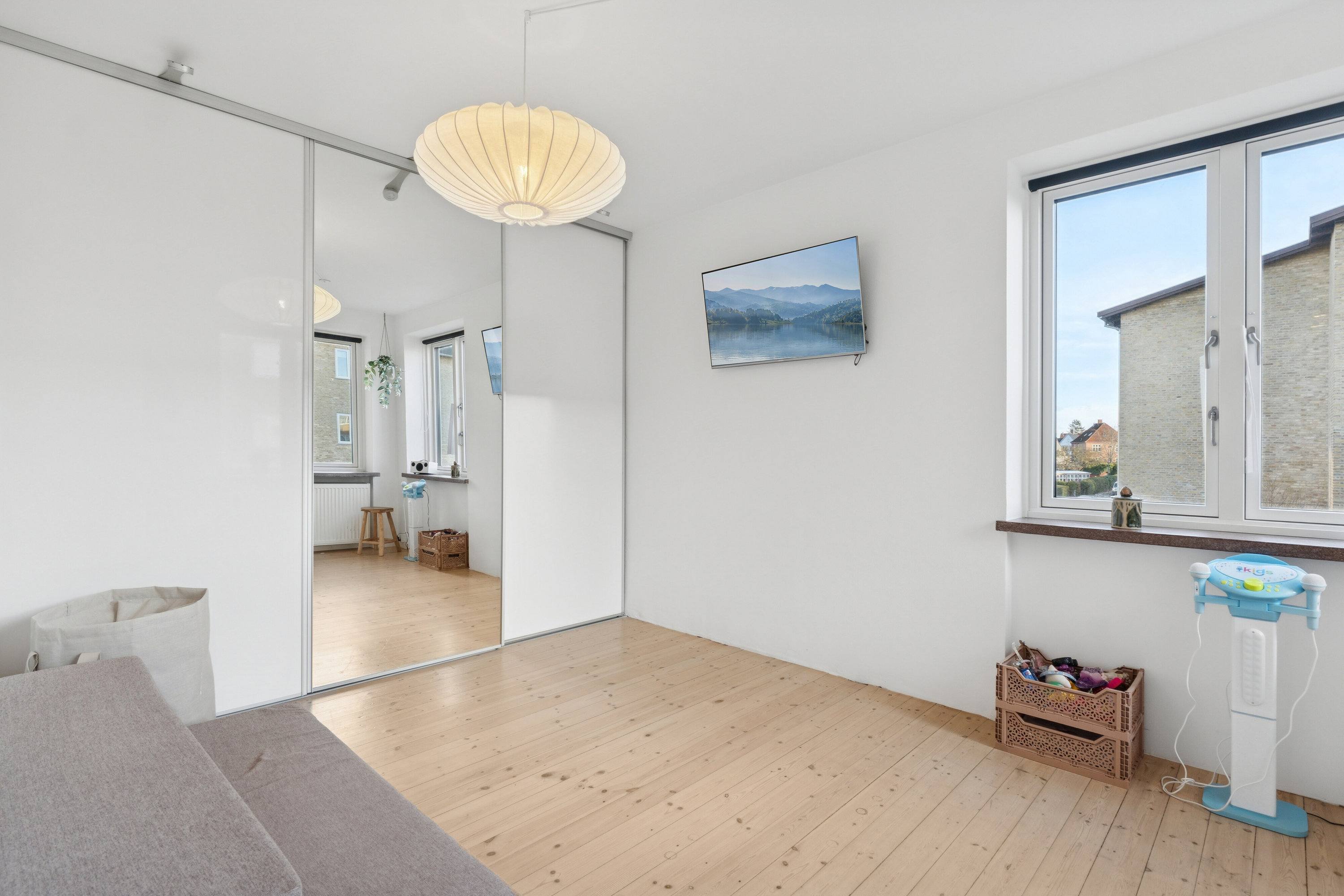 Fremhævet gang billede i fuldskærmstilstand. Billede af Sorrentovej 18, 1. tv., 2300 København S