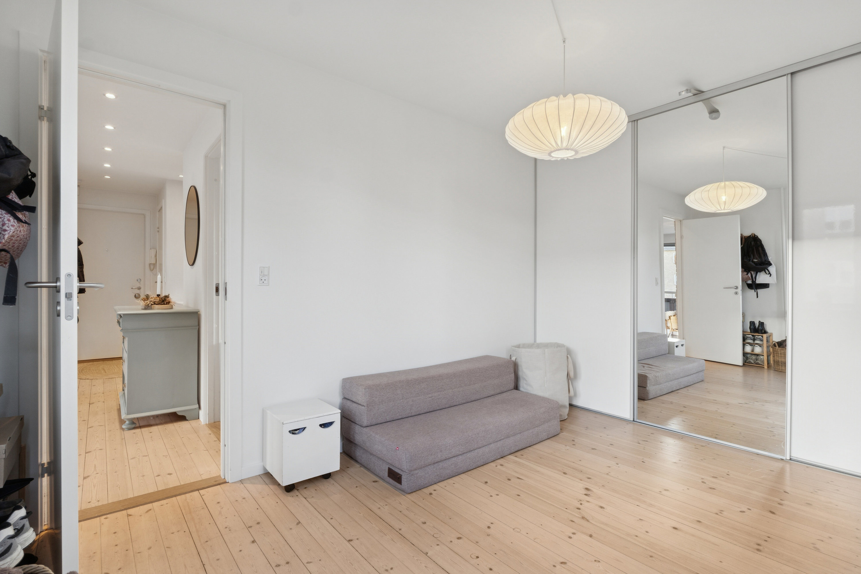 Fremhævet gang billede i fuldskærmstilstand. Billede af Sorrentovej 18, 1. tv., 2300 København S