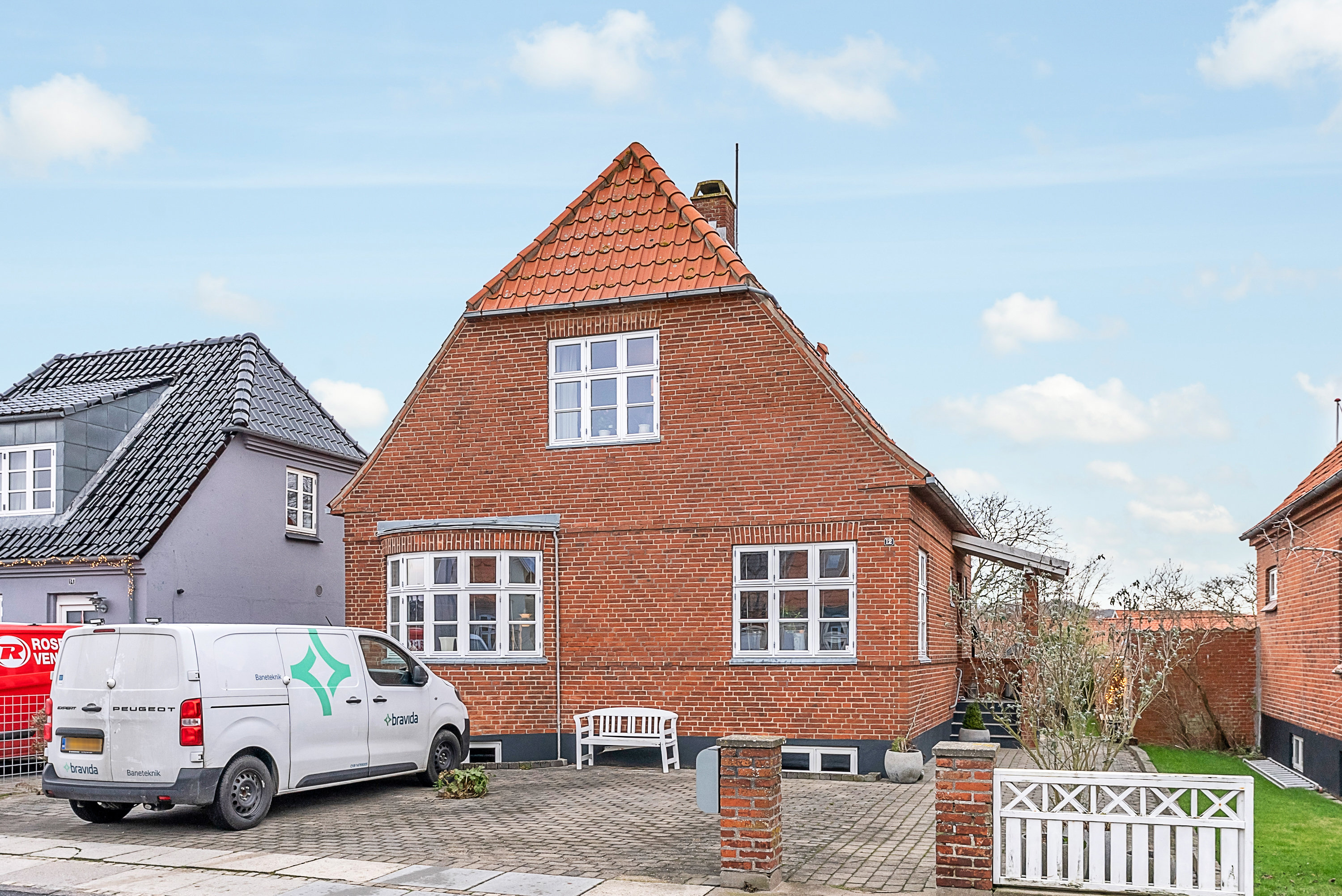 Fremhævet facade billede i fuldskærmstilstand. Billede af Kildetoften 12, 5600 Faaborg