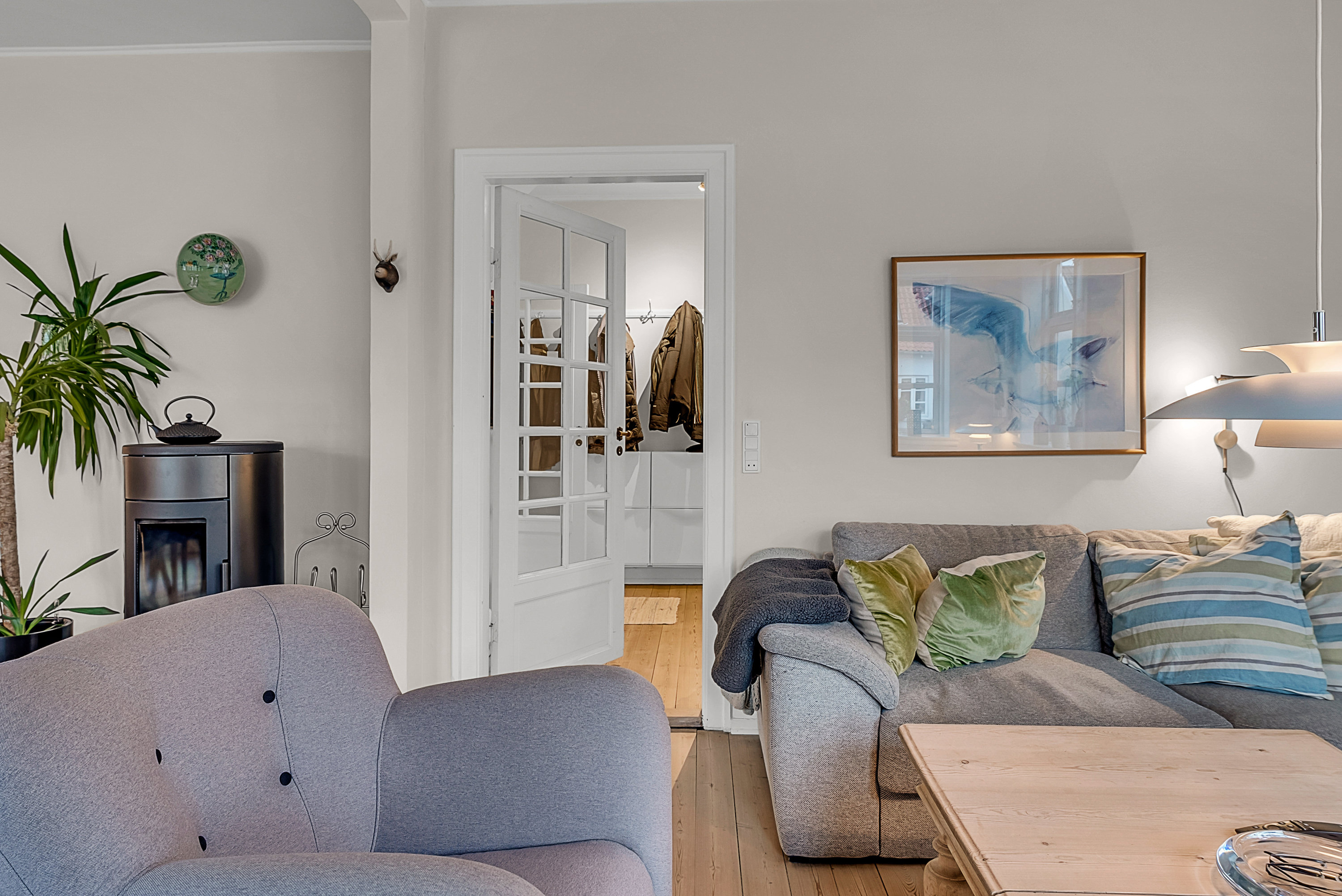 Fremhævet stue billede i fuldskærmstilstand. Billede af Kildetoften 12, 5600 Faaborg