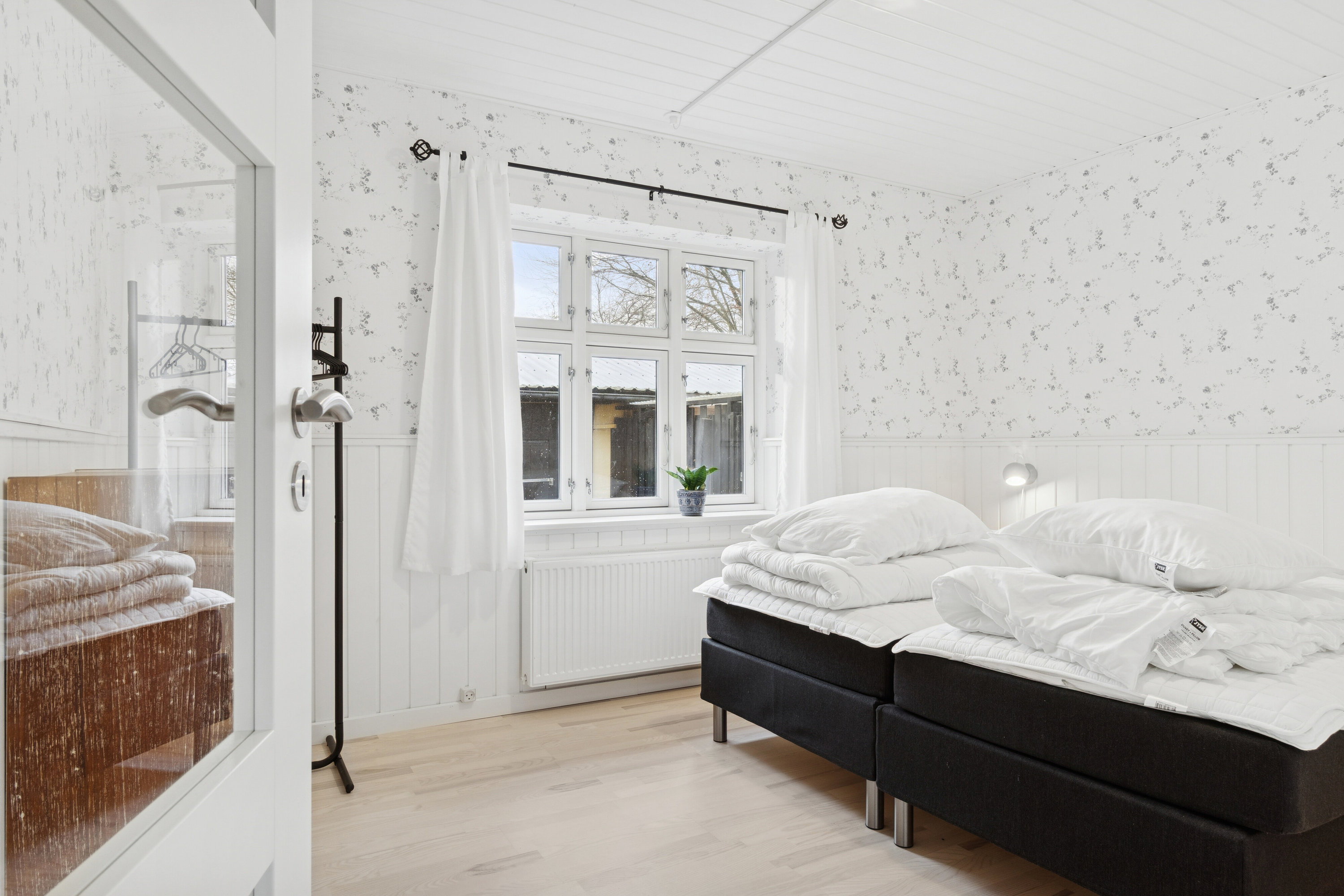 Fremhævet soveværelse billede i fuldskærmstilstand. Billede af Bolsterbjergvej 18, Aarsballe, 3700 Rønne