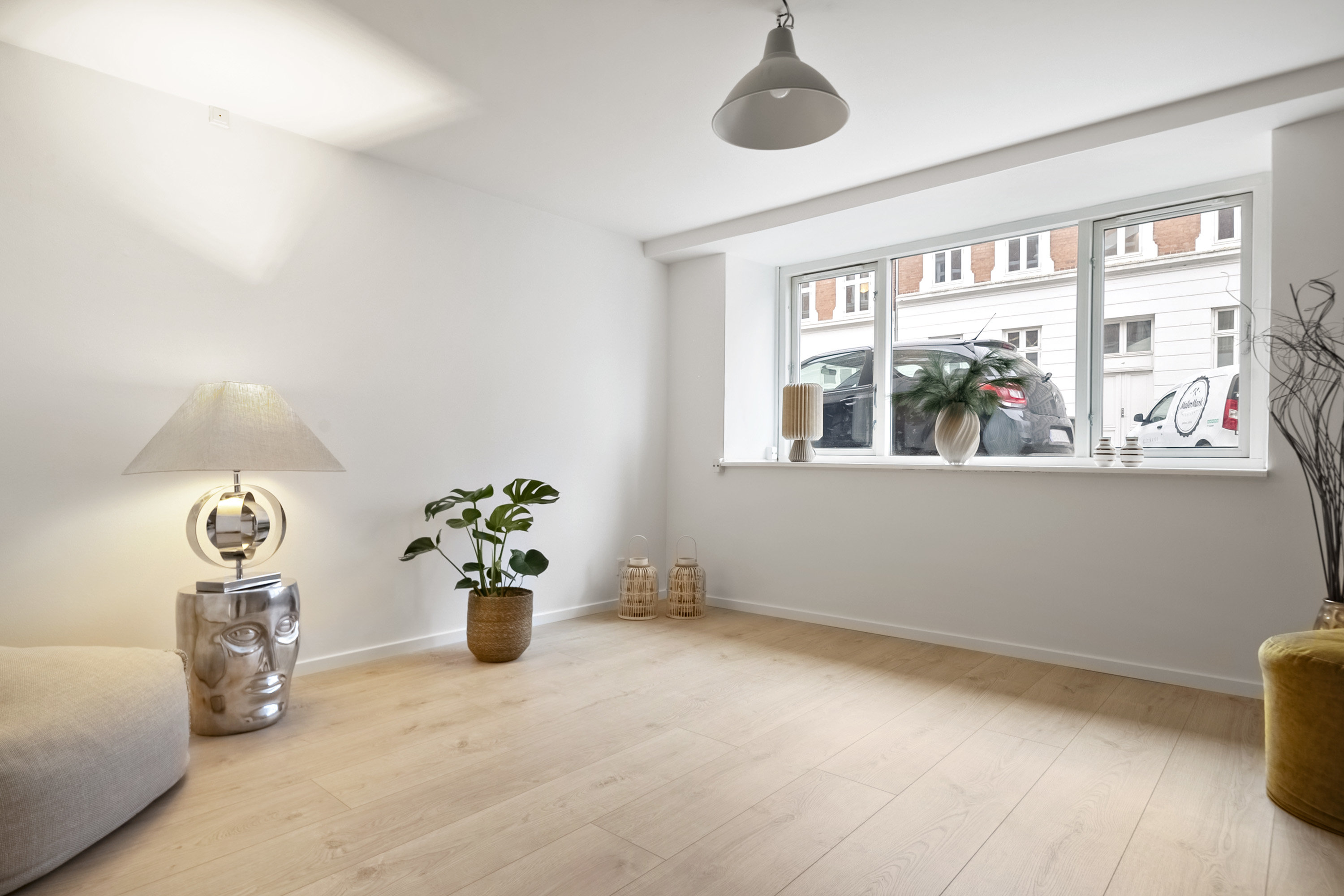 Fremhævet stue billede i fuldskærmstilstand. Billede af Ivar Huitfeldts Gade 3, kld.., Trøjborg, 8200 Aarhus N