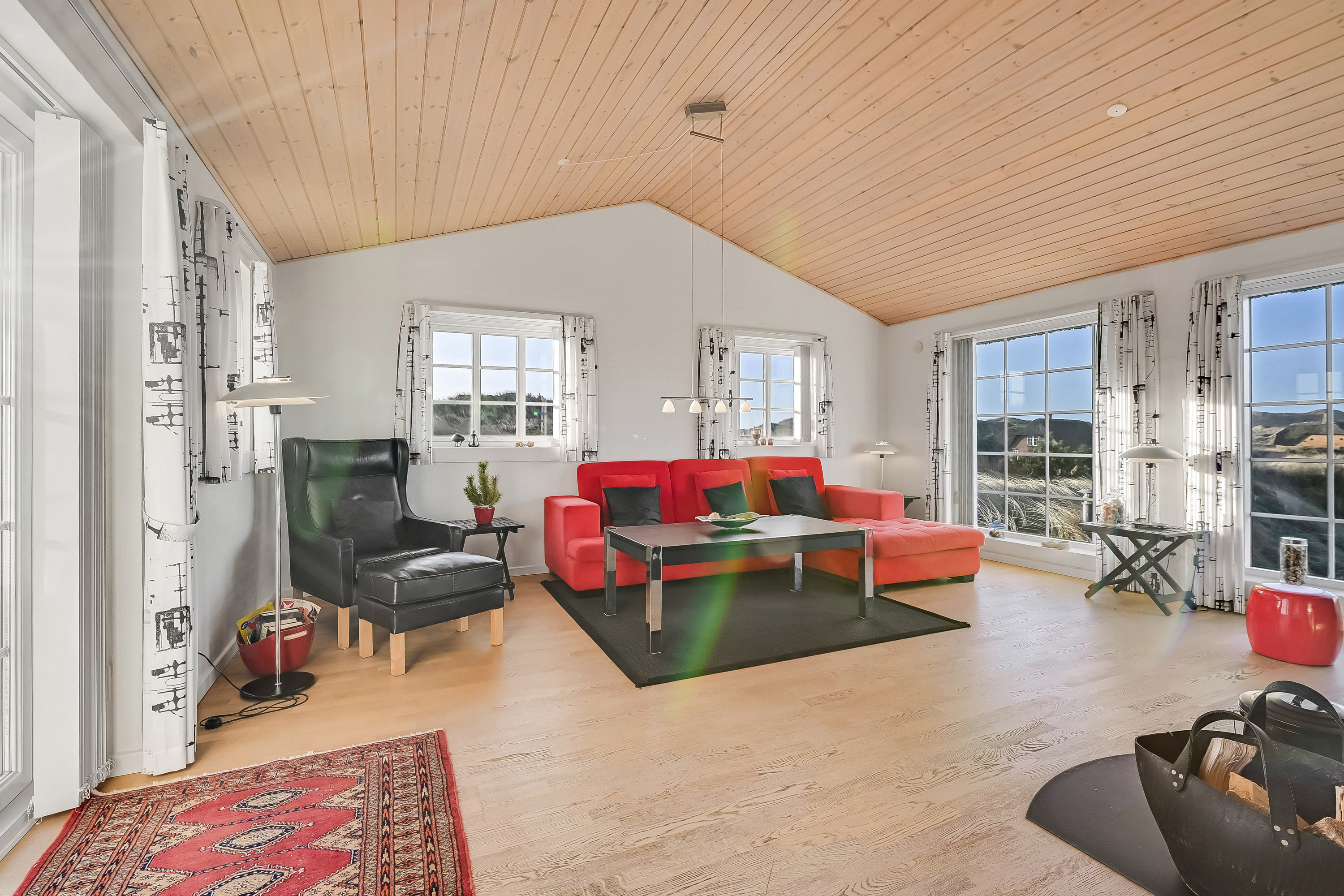 Fremhævet stue billede i fuldskærmstilstand. Billede af Raketvejen 50, 6990 Ulfborg