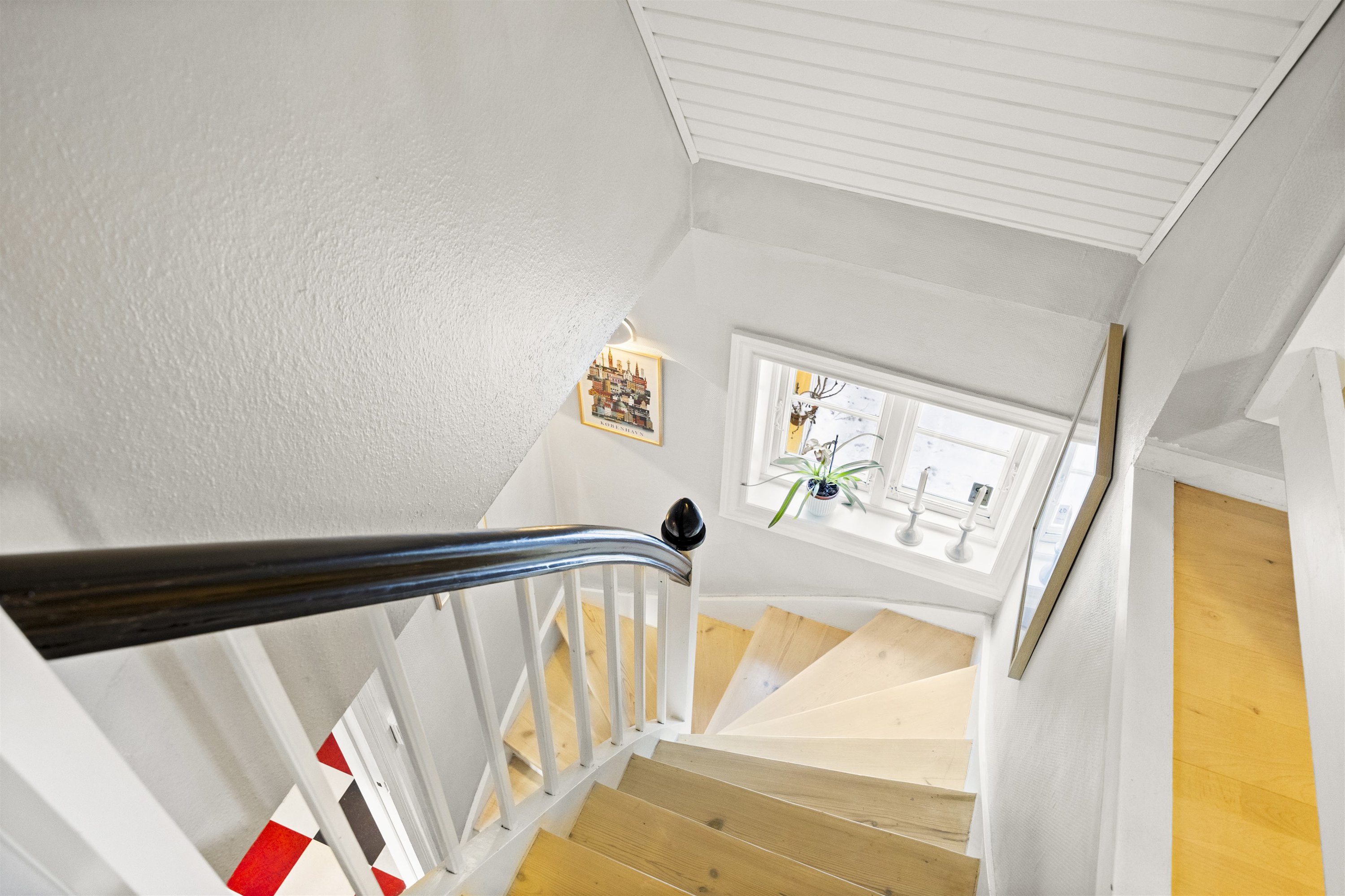 Fremhævet andet billede i fuldskærmstilstand. Billede af Snerlevej 6, 2820 Gentofte