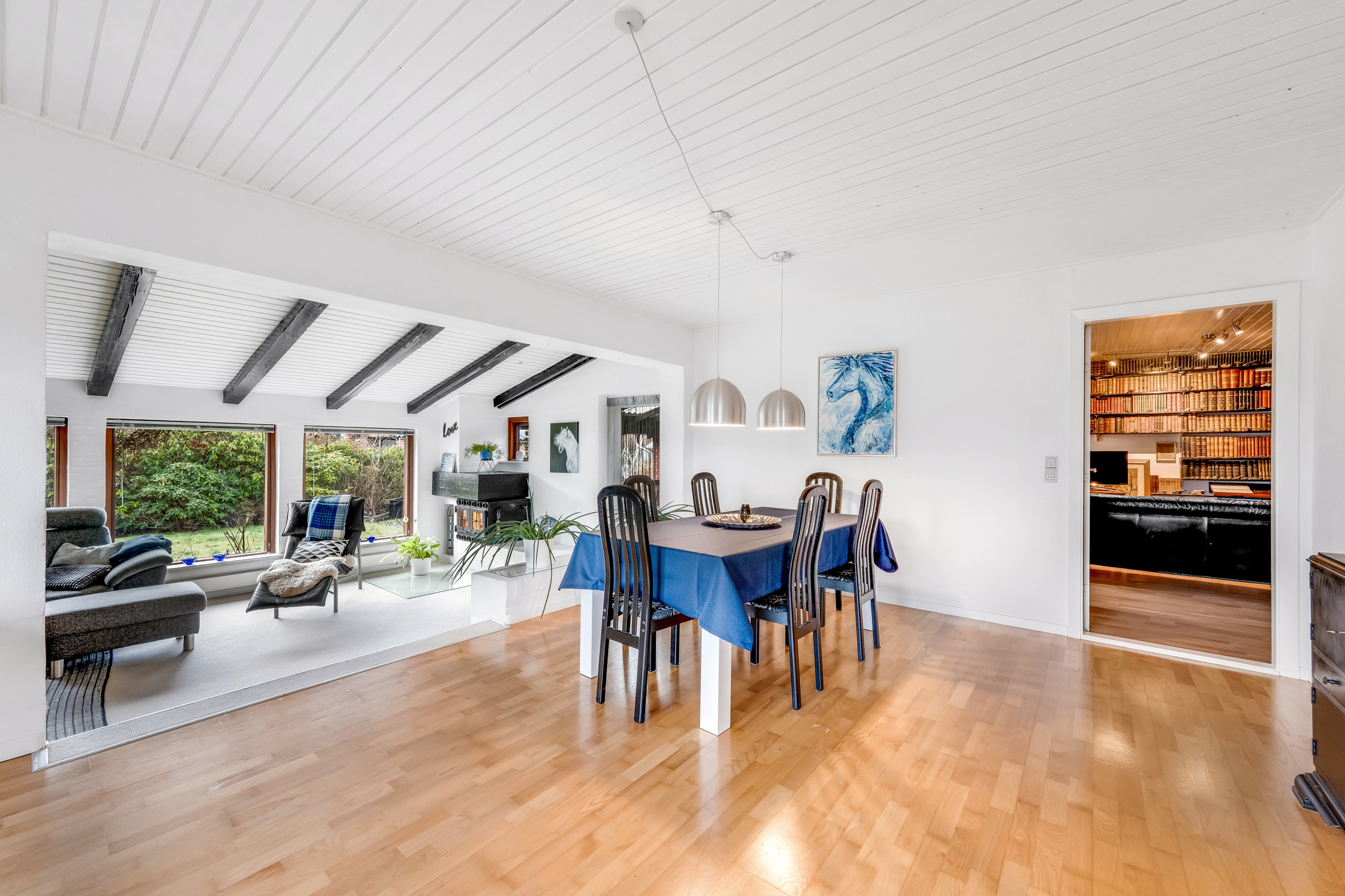 Fremhævet spisestue billede i fuldskærmstilstand. Billede af Rønnevej 4, 6880 Tarm