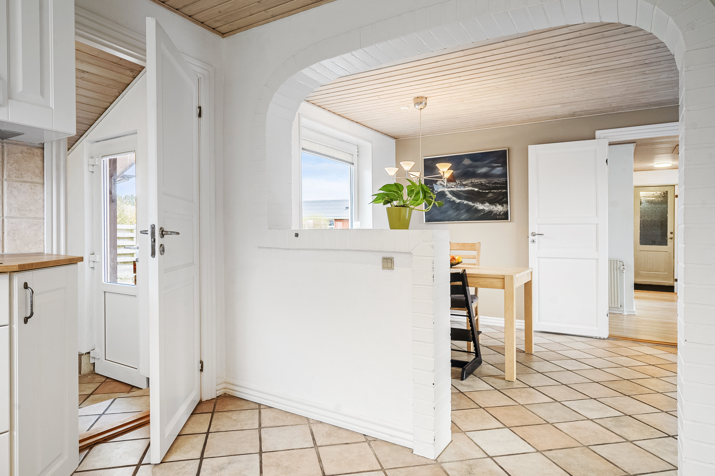 Fremhævet køkken billede i fuldskærmstilstand. Billede af Gyvelvænget 12, 7730 Hanstholm