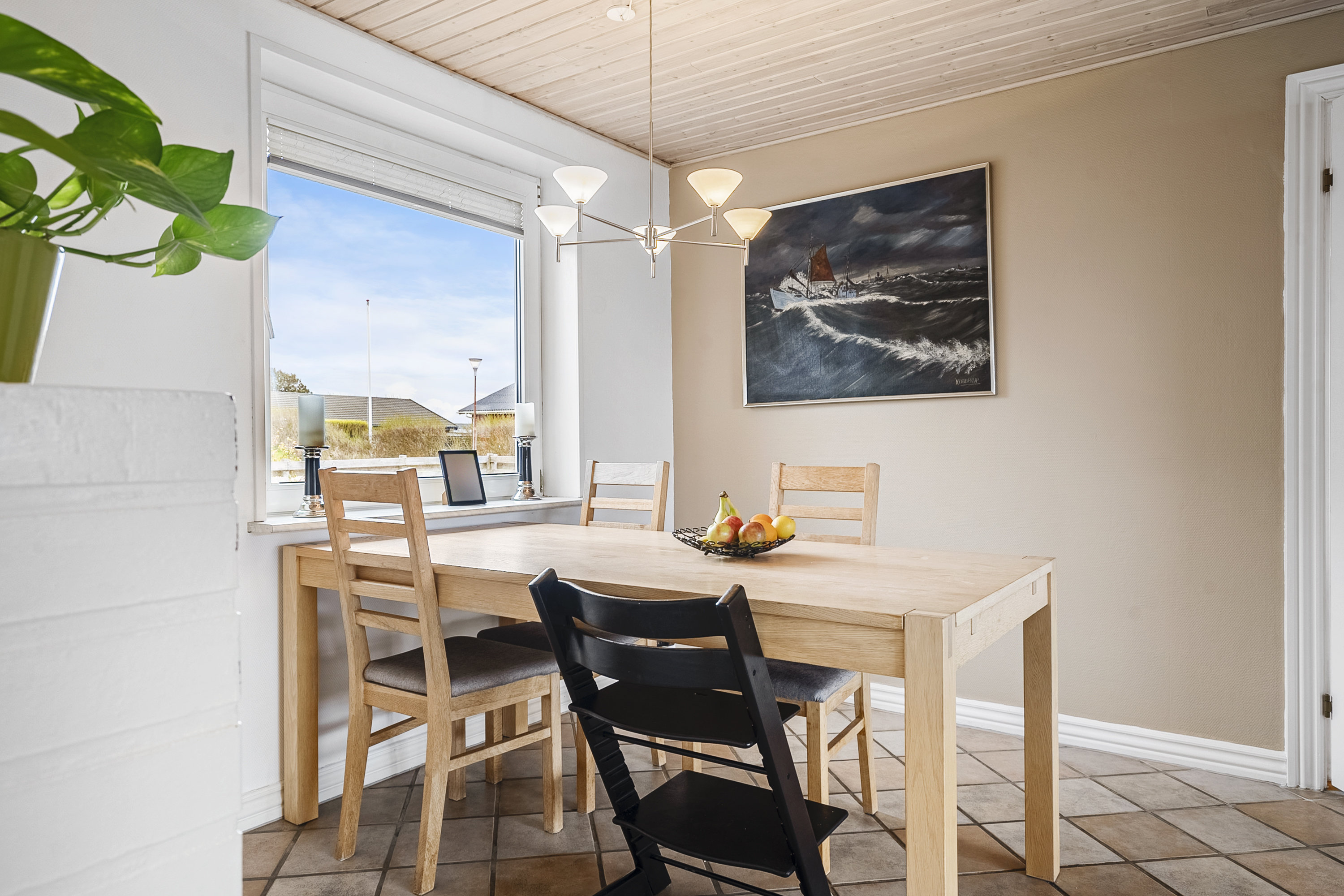 Fremhævet køkken billede i fuldskærmstilstand. Billede af Gyvelvænget 12, 7730 Hanstholm