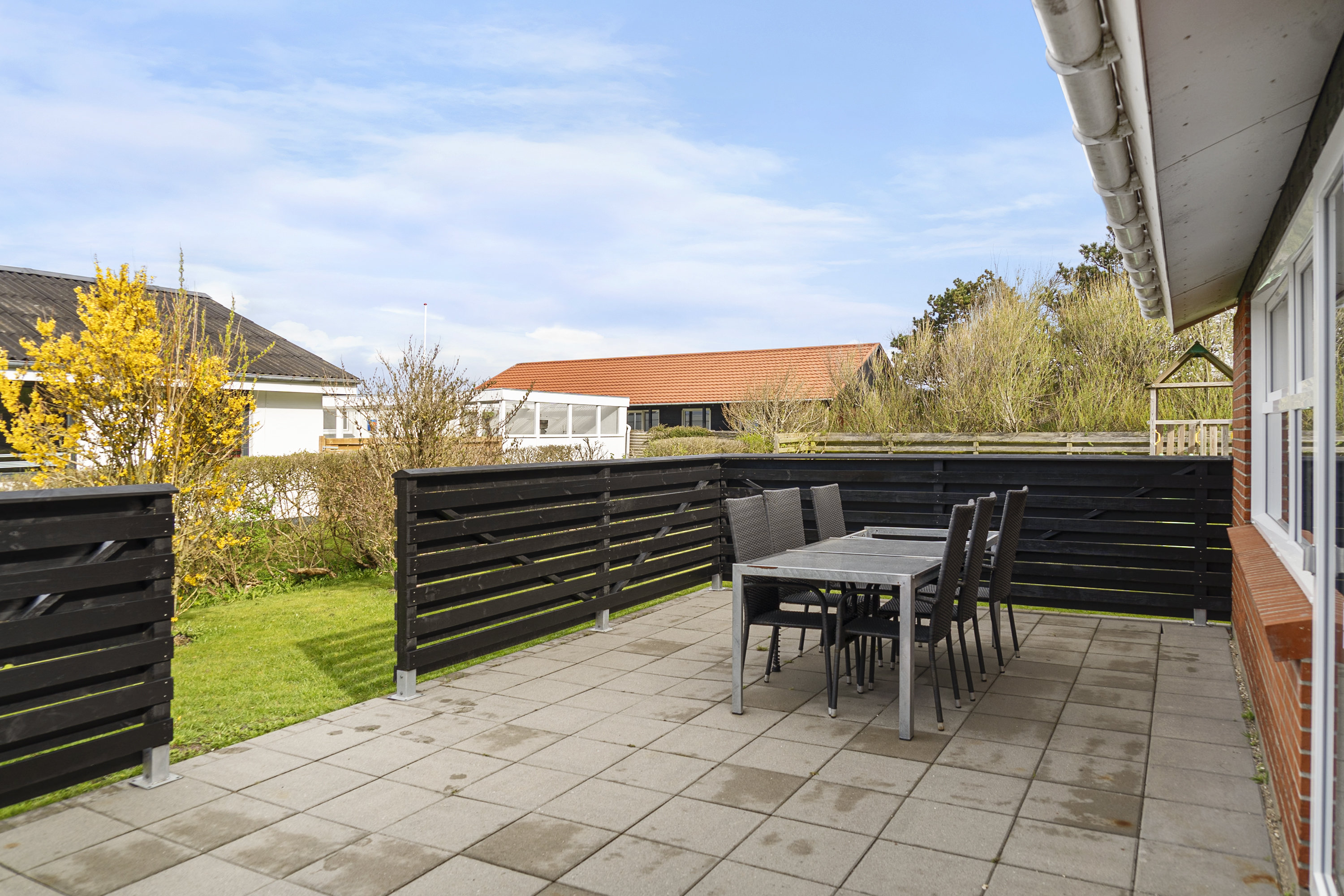 Fremhævet terrassen billede i fuldskærmstilstand. Billede af Gyvelvænget 12, 7730 Hanstholm