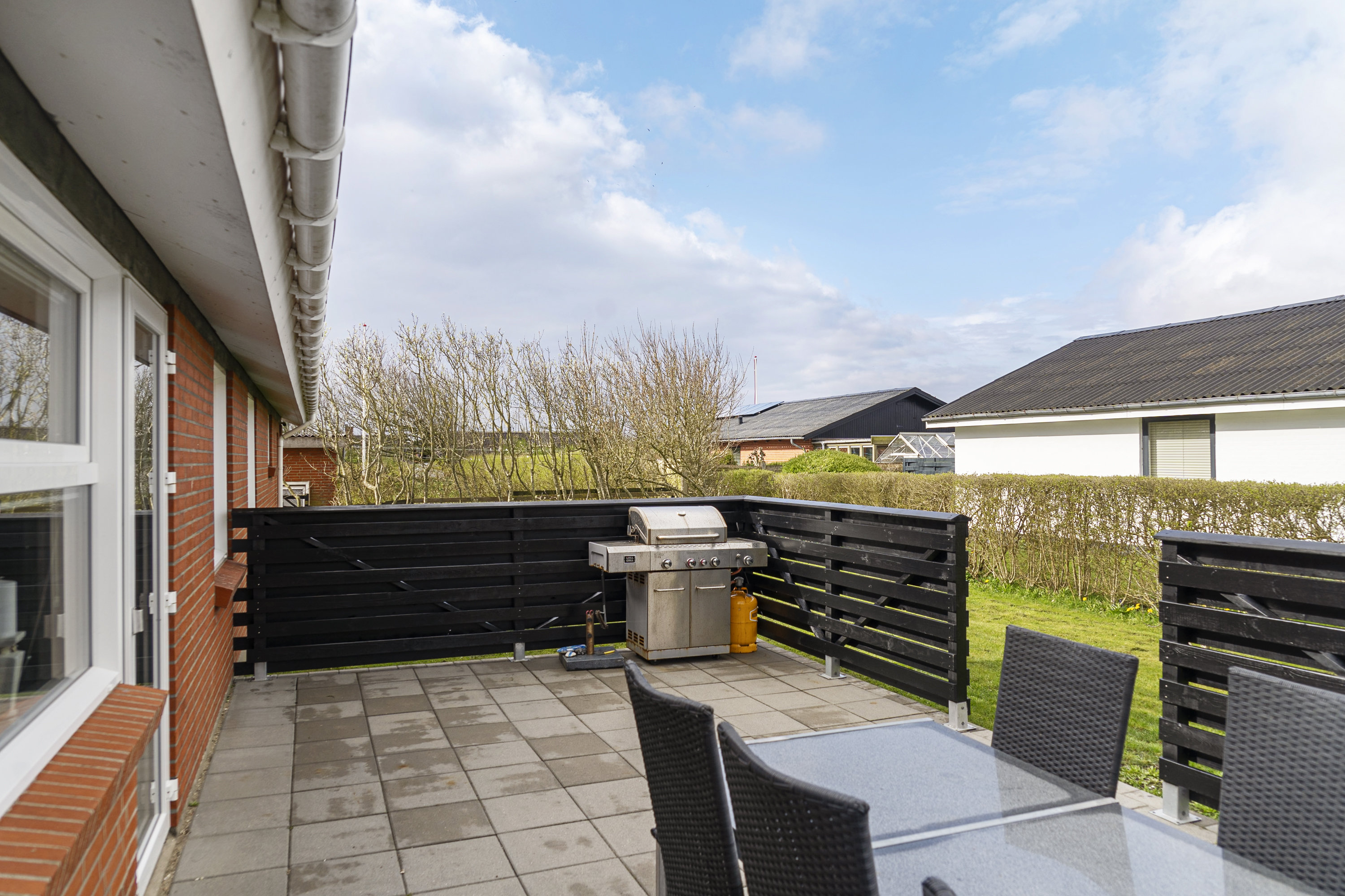 Fremhævet terassen billede i fuldskærmstilstand. Billede af Gyvelvænget 12, 7730 Hanstholm