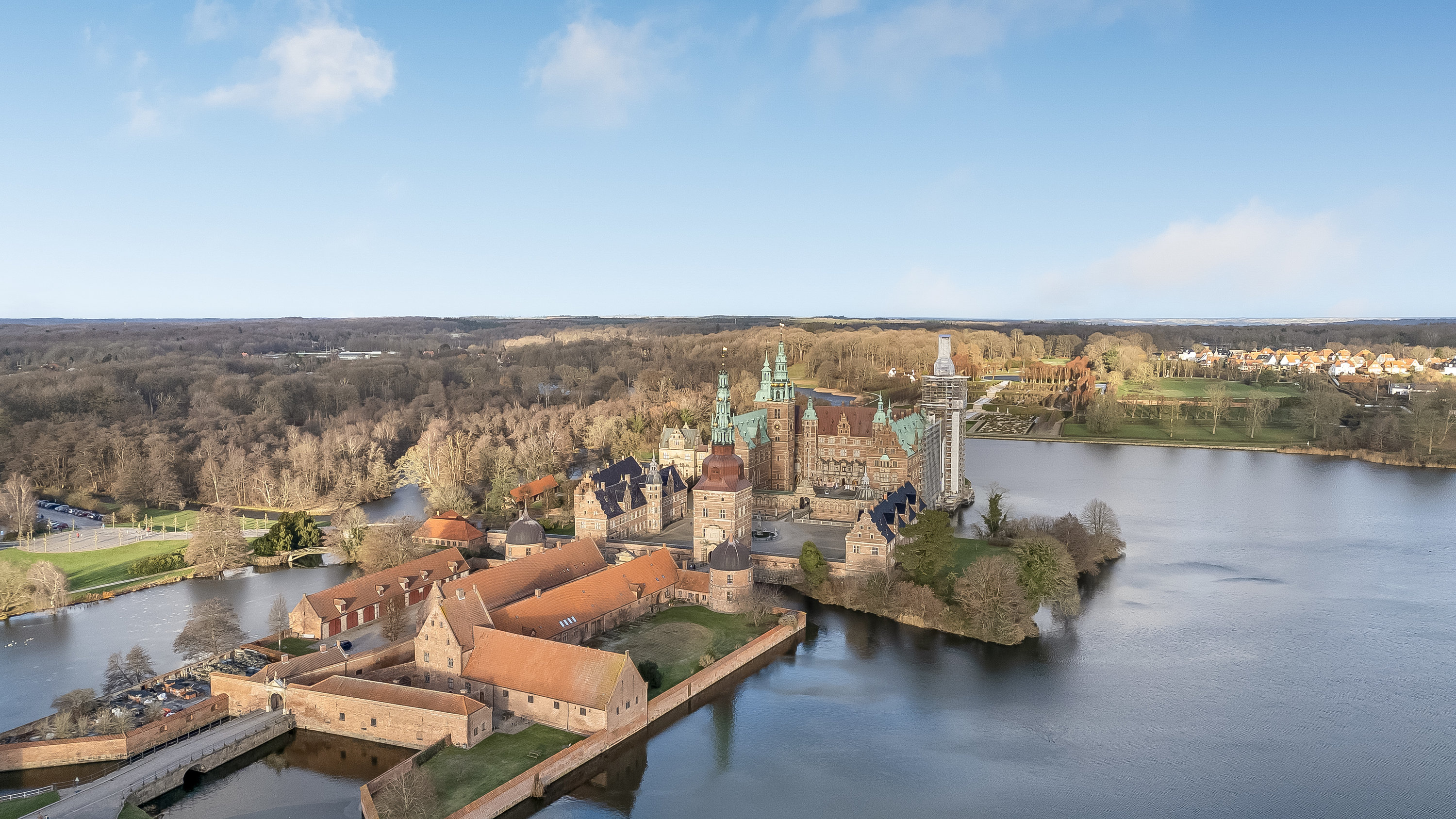 Fremhævet luftfoto billede i fuldskærmstilstand. Billede af Hostrupsvej 23, 3. th., 3400 Hillerød