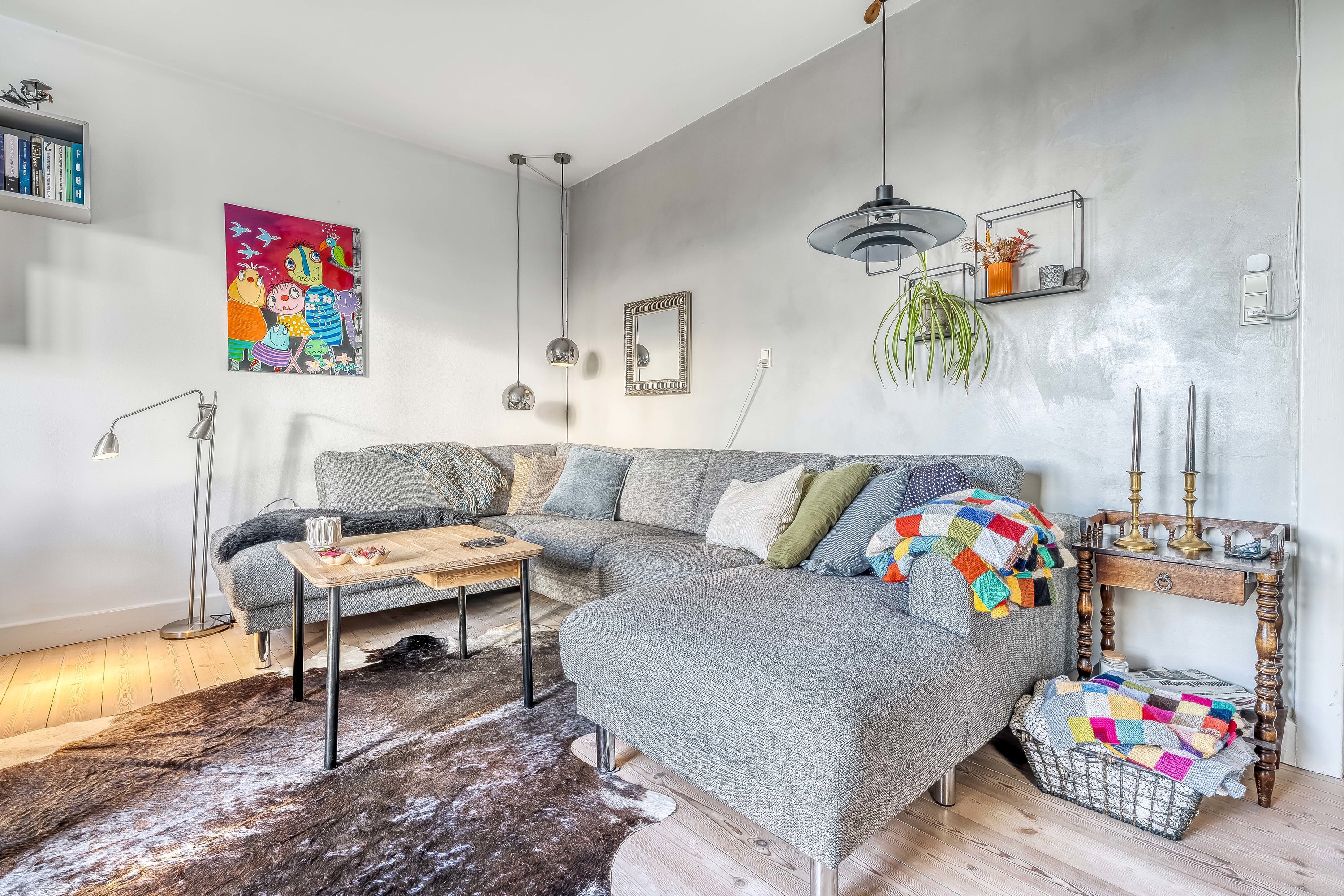 Fremhævet stue billede i fuldskærmstilstand. Billede af Hostrupsvej 23, 3. th., 3400 Hillerød