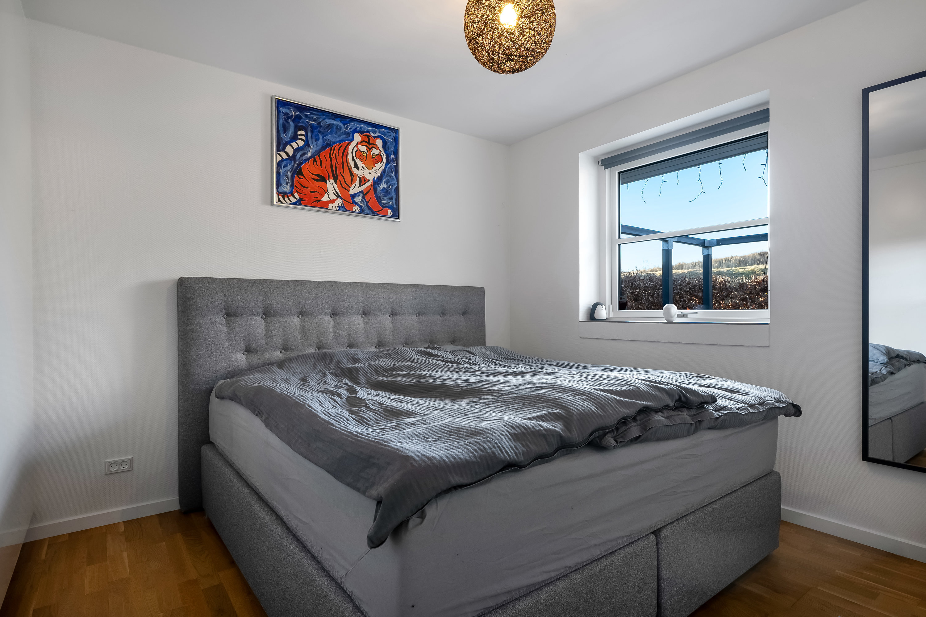 Fremhævet soveværelse billede i fuldskærmstilstand. Billede af Solbuen 19, 3400 Hillerød