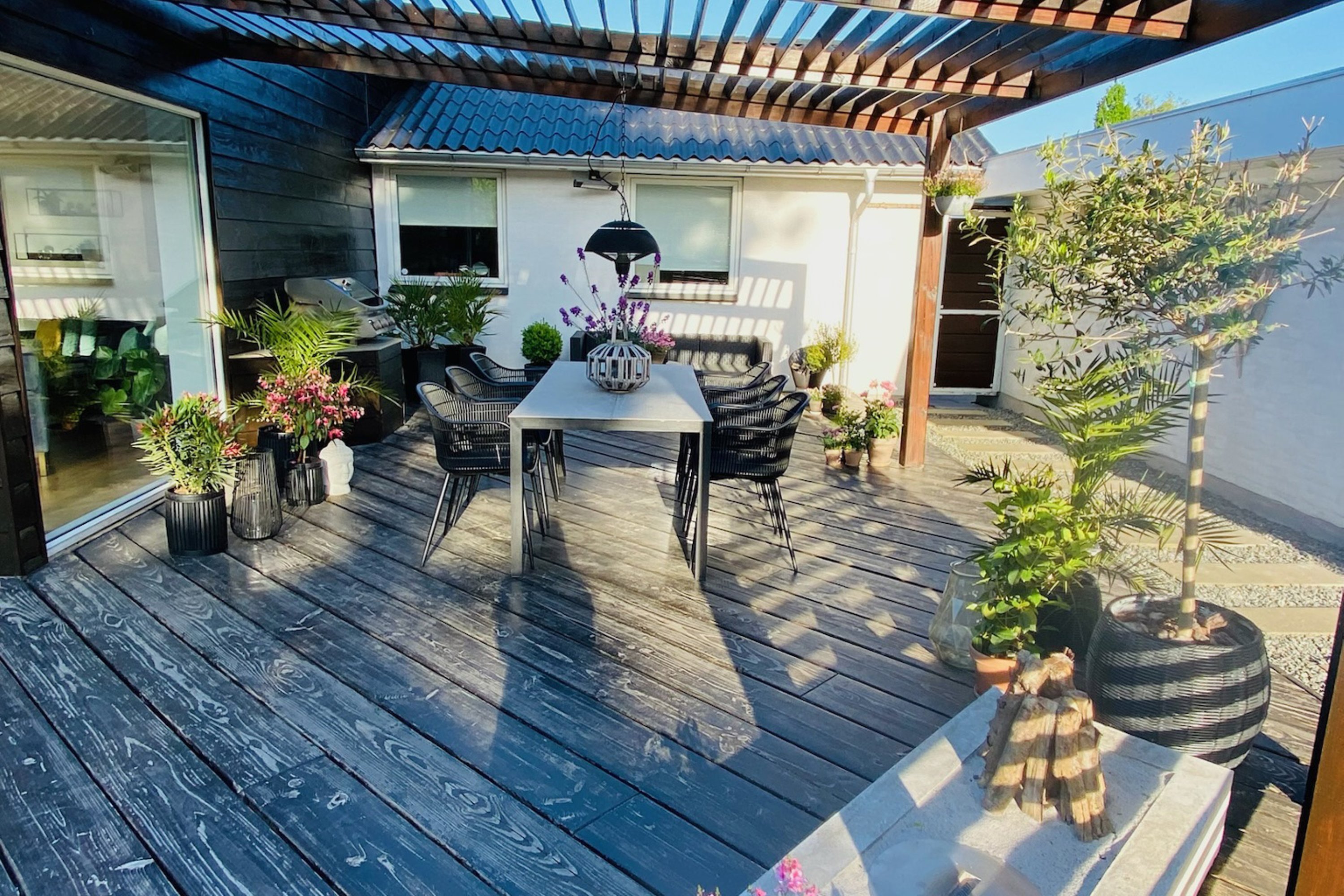 Fremhævet terrasse billede i fuldskærmstilstand. Billede af Damtoften 5, 2680 Solrød Strand