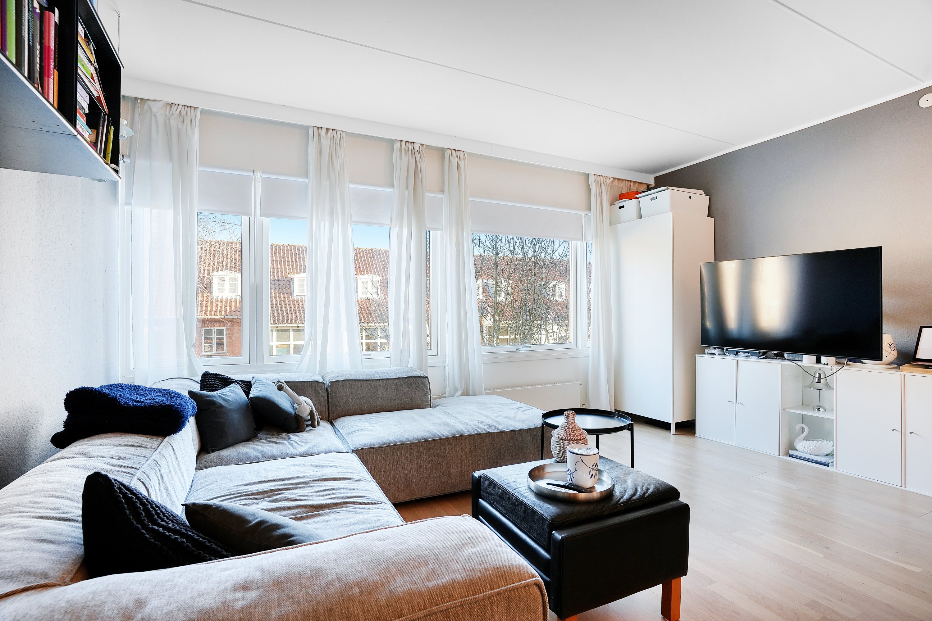 Fremhævet stue billede i fuldskærmstilstand. Billede af Teglporten 4, st.. 6., 3460 Birkerød