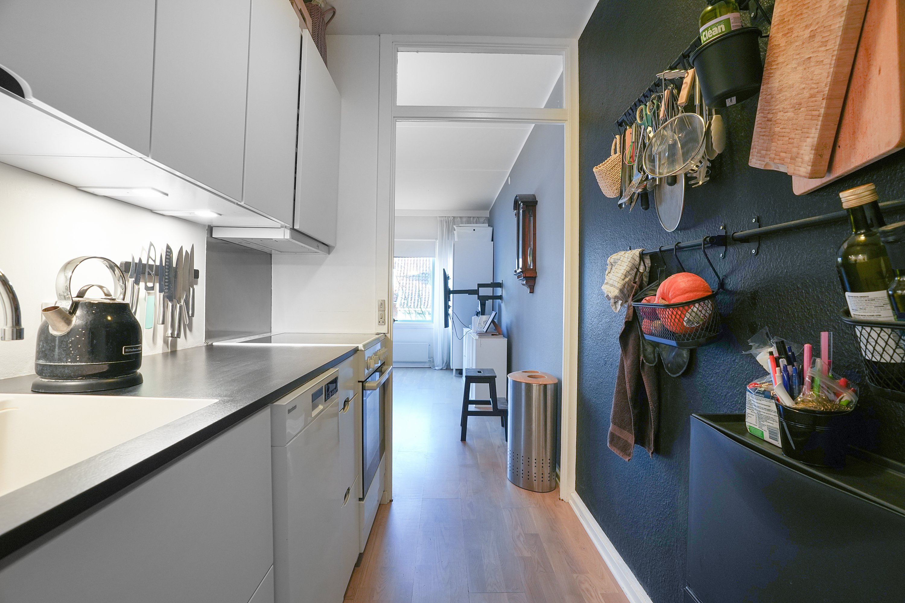 Fremhævet køkken billede i fuldskærmstilstand. Billede af Teglporten 4, st.. 6., 3460 Birkerød