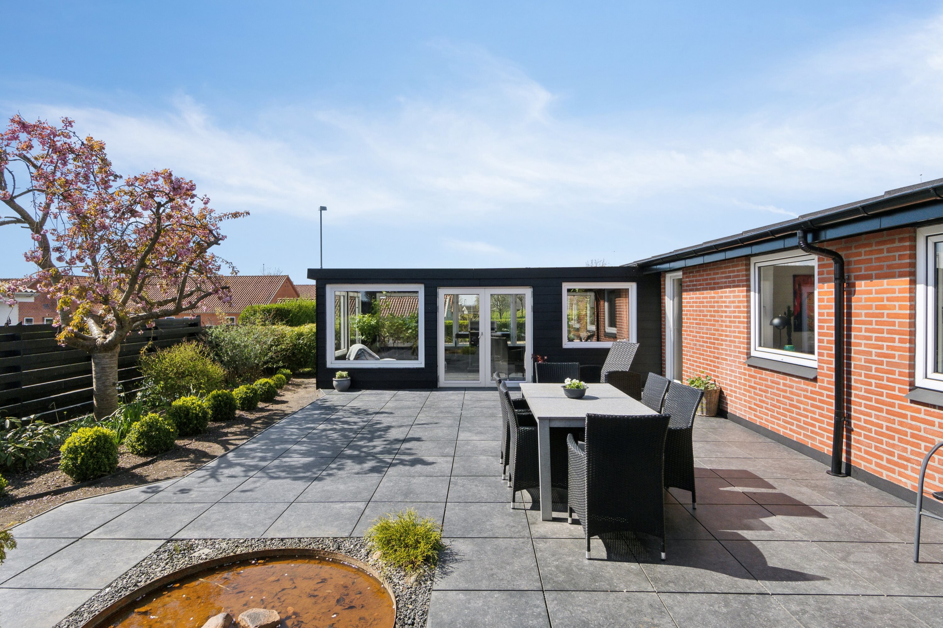 Fremhævet terrasse billede i fuldskærmstilstand. Billede af Platanvej 32, 7700 Thisted