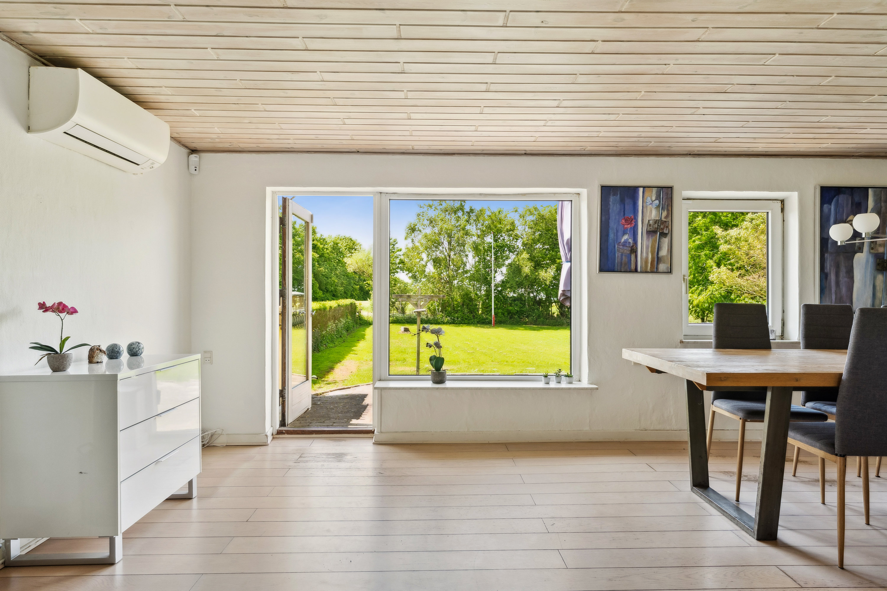 Fremhævet stue billede i fuldskærmstilstand. Billede af Bavnehøjvej 19, Vorning, 8830 Tjele