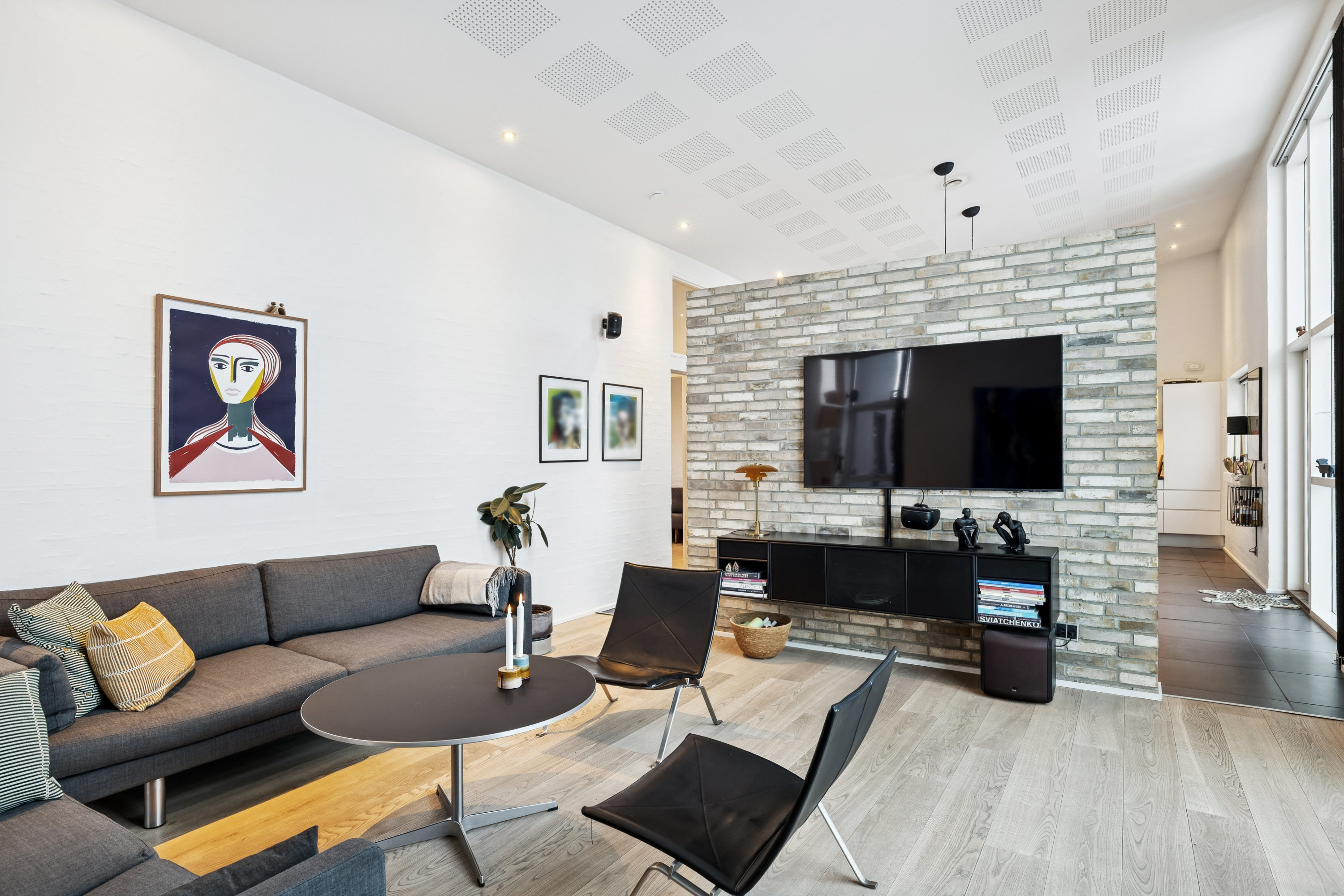 Fremhævet stue billede i fuldskærmstilstand. Billede af Hesteengen 32, 8800 Viborg