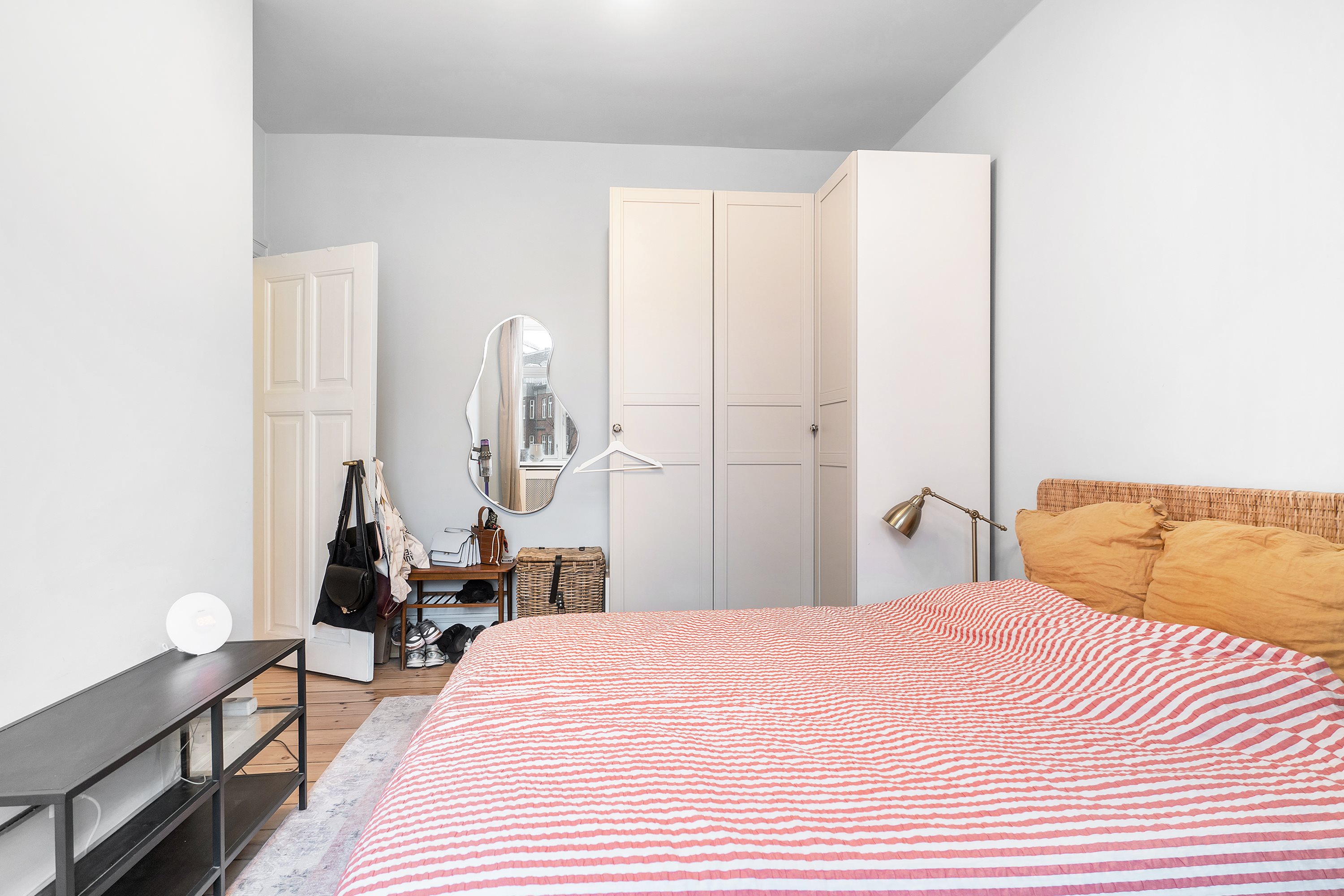 Fremhævet værelse billede i fuldskærmstilstand. Billede af Vordingborggade 74, 3. th., 2100 København Ø