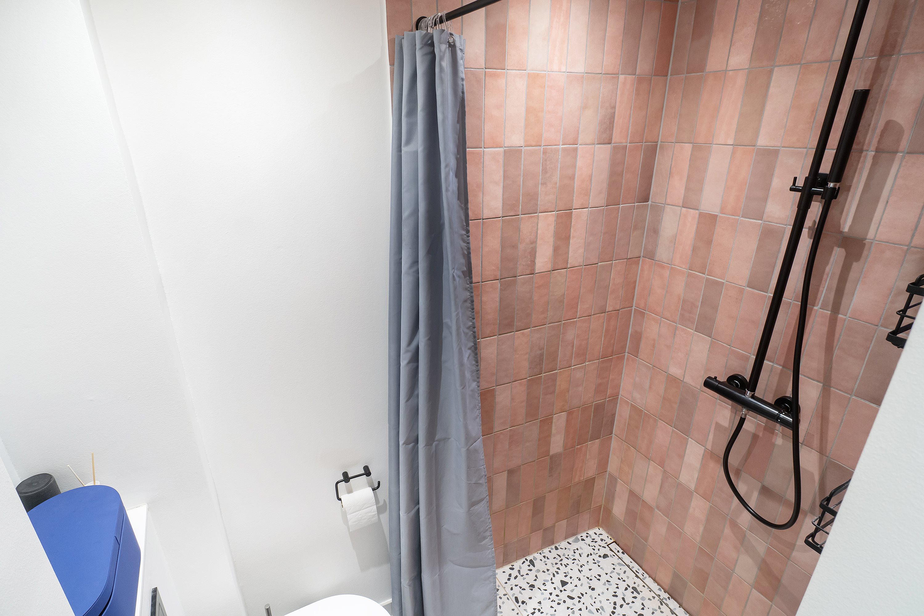 Fremhævet badeværelse billede i fuldskærmstilstand. Billede af Vordingborggade 74, 3. th., 2100 København Ø