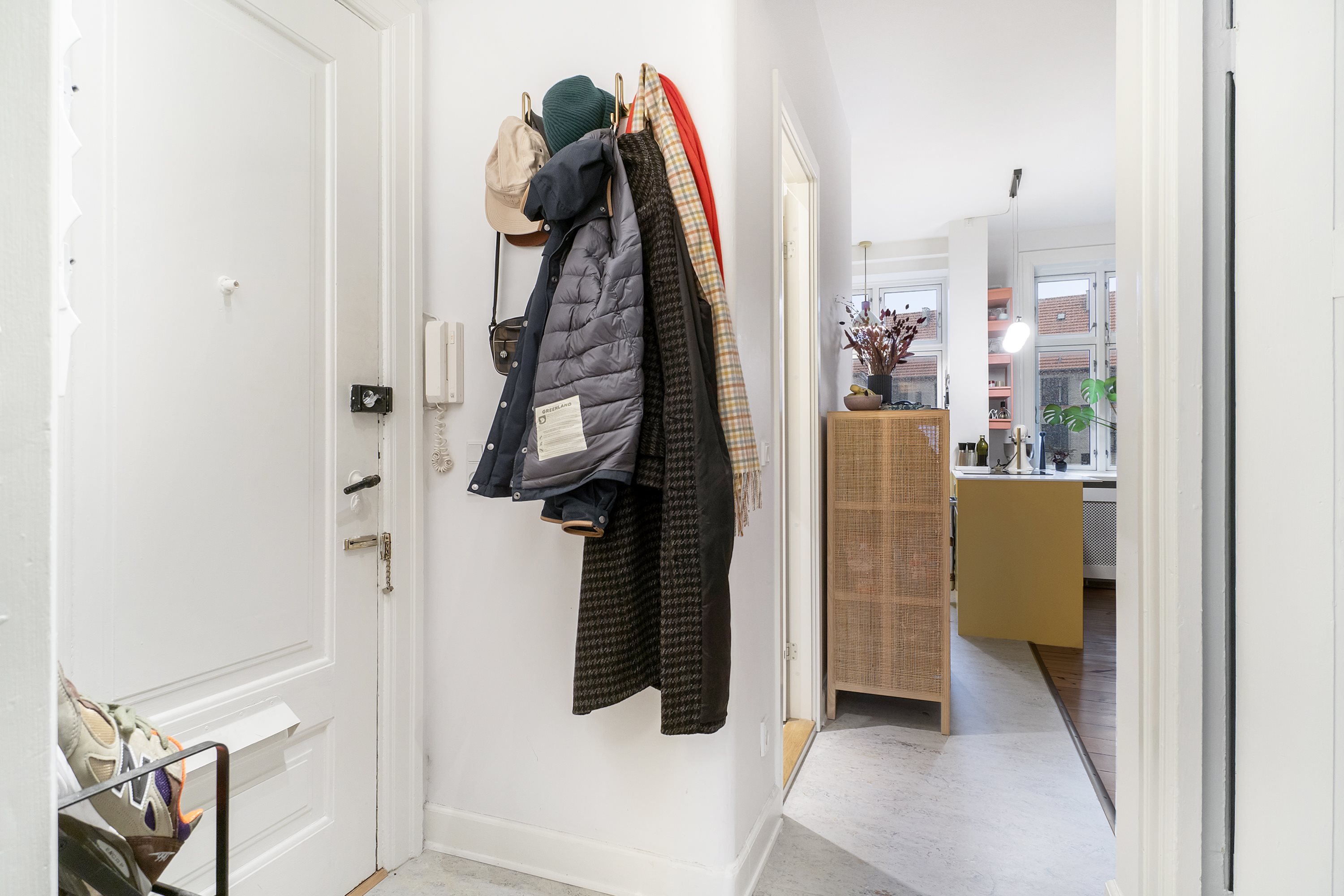 Fremhævet entré billede i fuldskærmstilstand. Billede af Vordingborggade 74, 3. th., 2100 København Ø