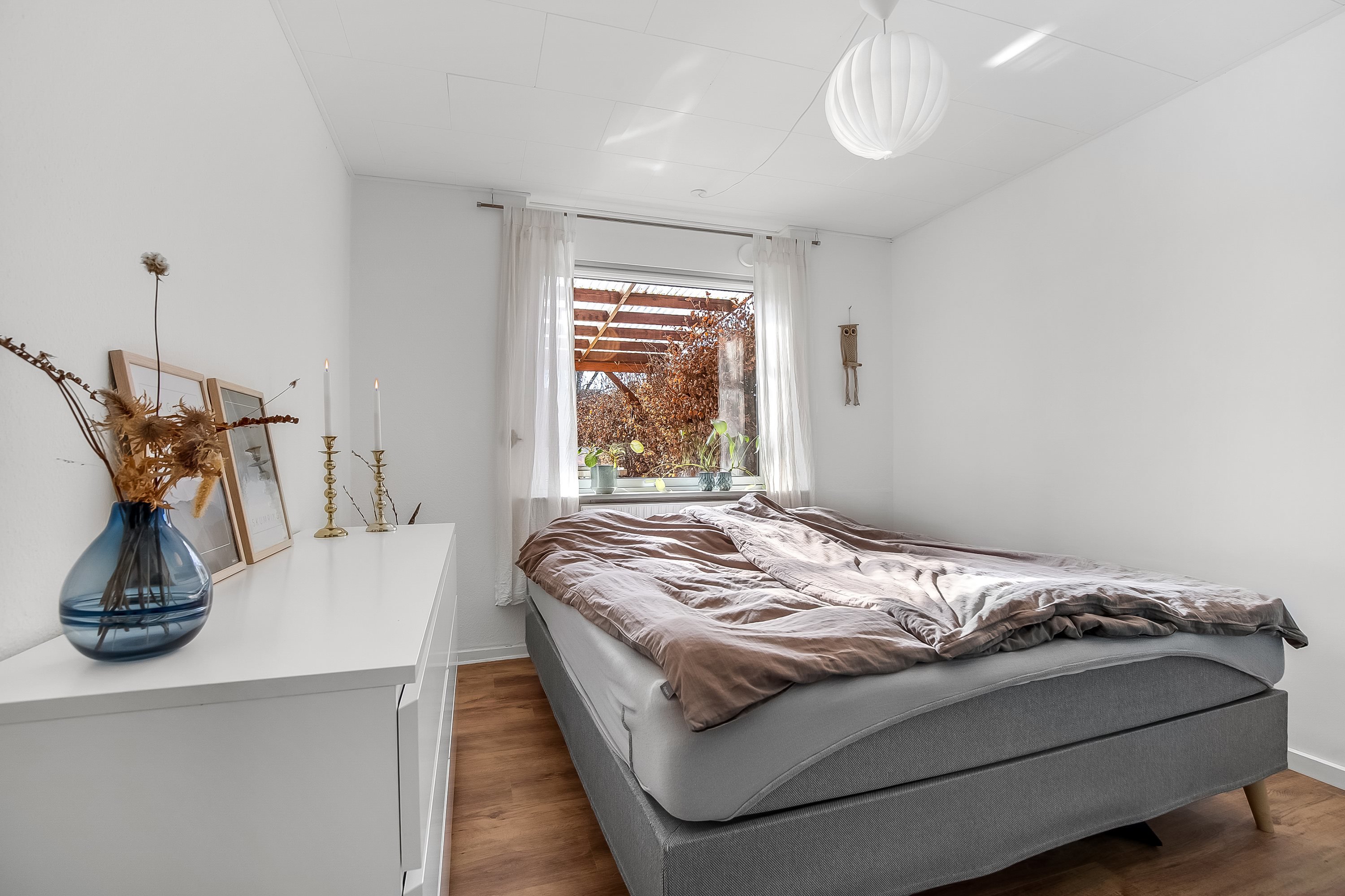 Fremhævet soveværelse billede i fuldskærmstilstand. Billede af Kringsvej 77, Bramdrupdam, 6000 Kolding