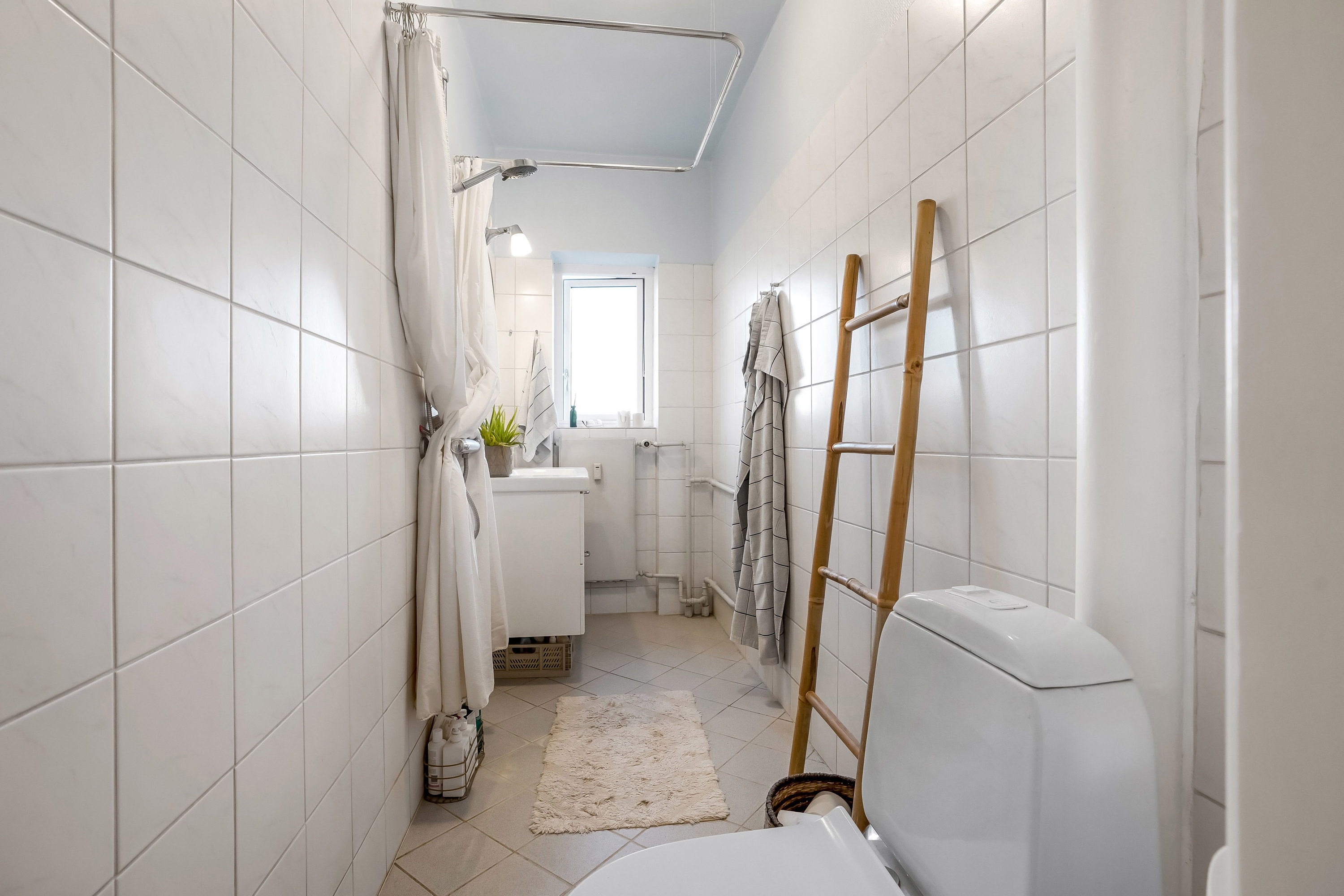 Fremhævet badeværelse billede i fuldskærmstilstand. Billede af Drewsensvej 24, 3. th., 5000 Odense C