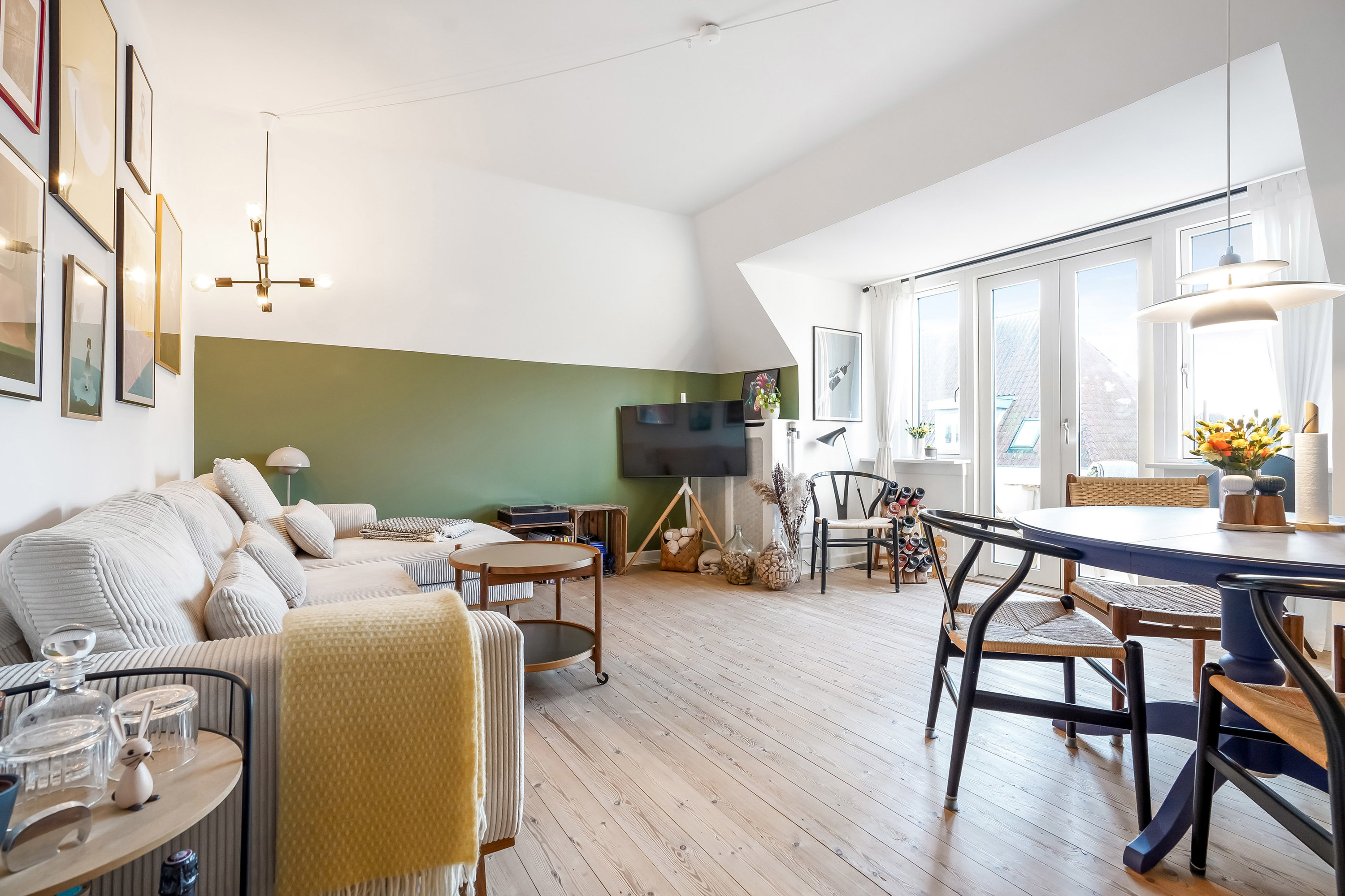 Fremhævet stue billede i fuldskærmstilstand. Billede af Drewsensvej 24, 3. th., 5000 Odense C