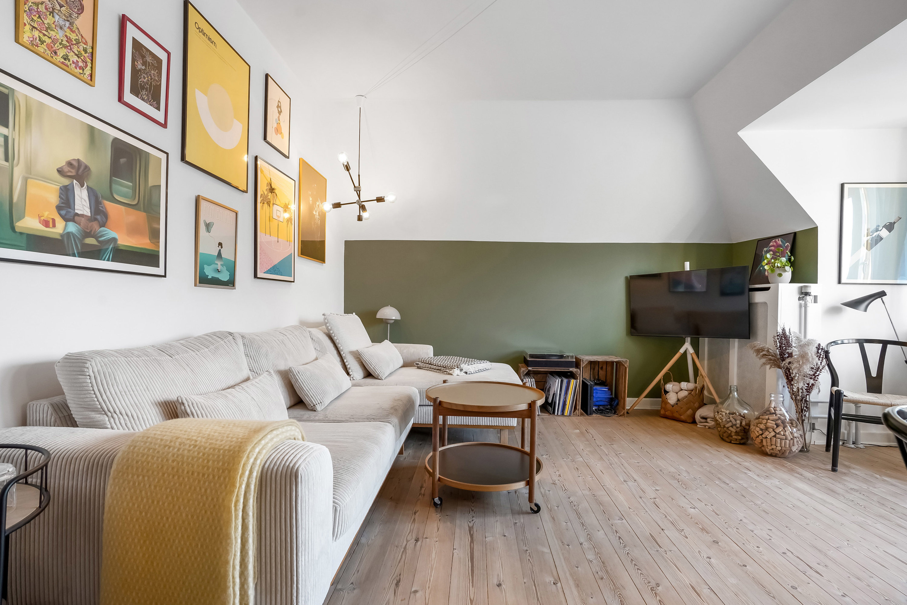 Fremhævet stue billede i fuldskærmstilstand. Billede af Drewsensvej 24, 3. th., 5000 Odense C