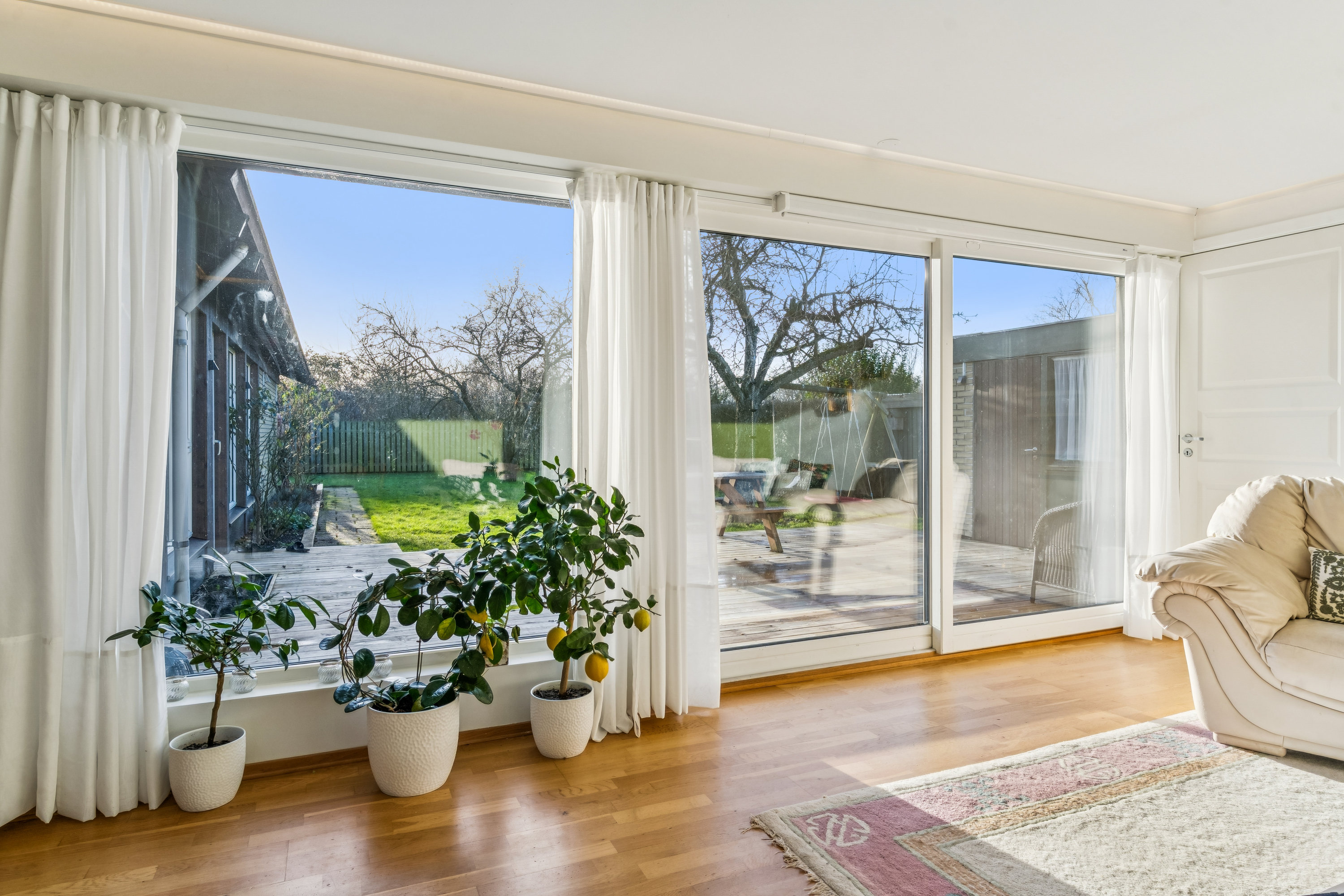 Fremhævet stue billede i fuldskærmstilstand. Billede af Bjergbyvej 11, 2730 Herlev