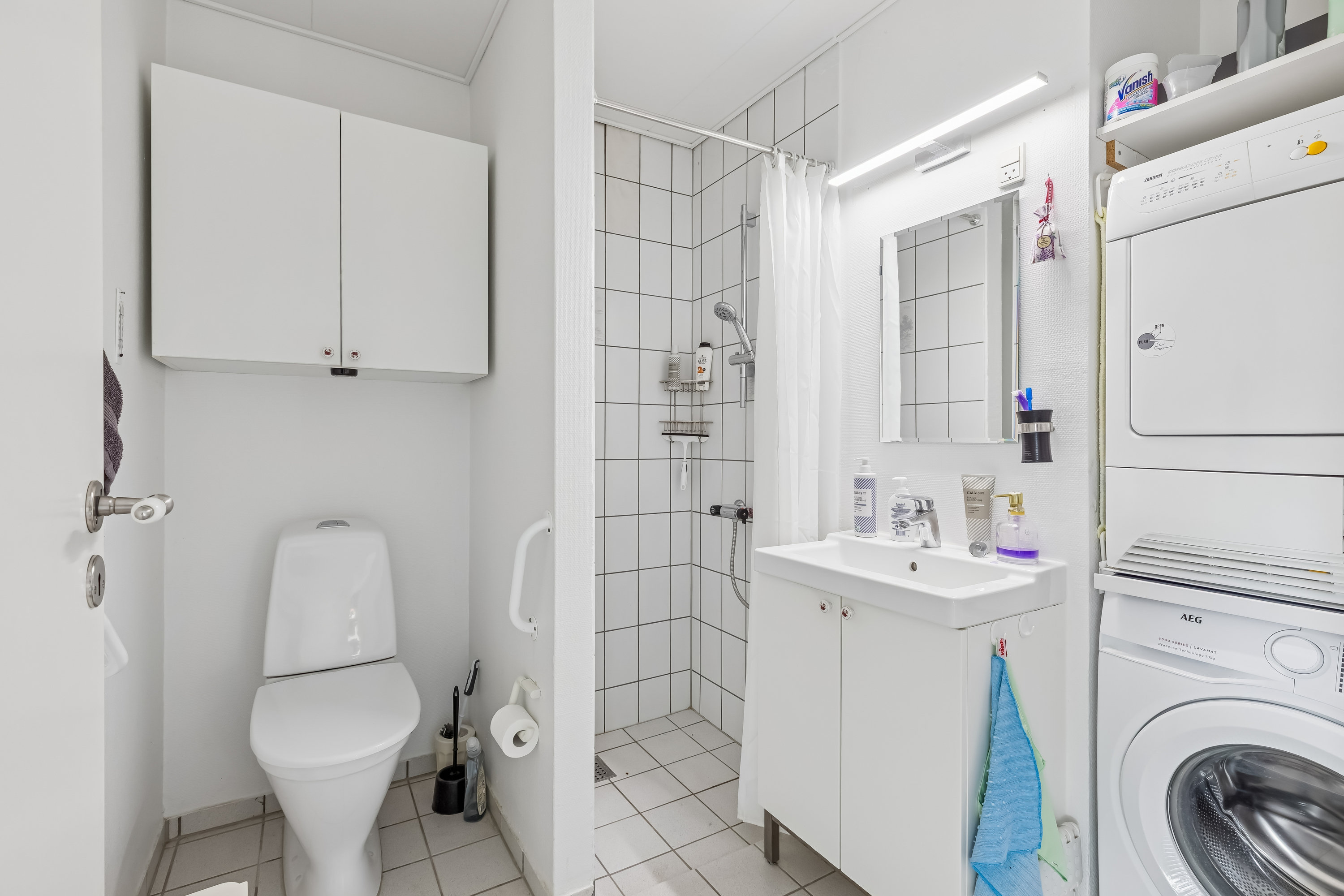 Fremhævet badeværelse billede i fuldskærmstilstand. Billede af Brombærhegnet 8, Høje Taastrup, 2630 Taastrup