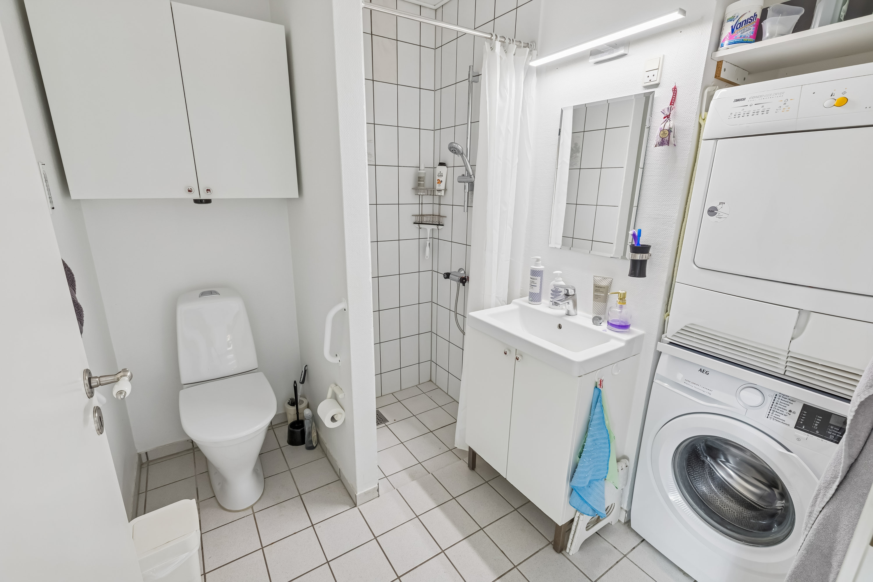 Fremhævet badeværelse billede i fuldskærmstilstand. Billede af Brombærhegnet 8, Høje Taastrup, 2630 Taastrup