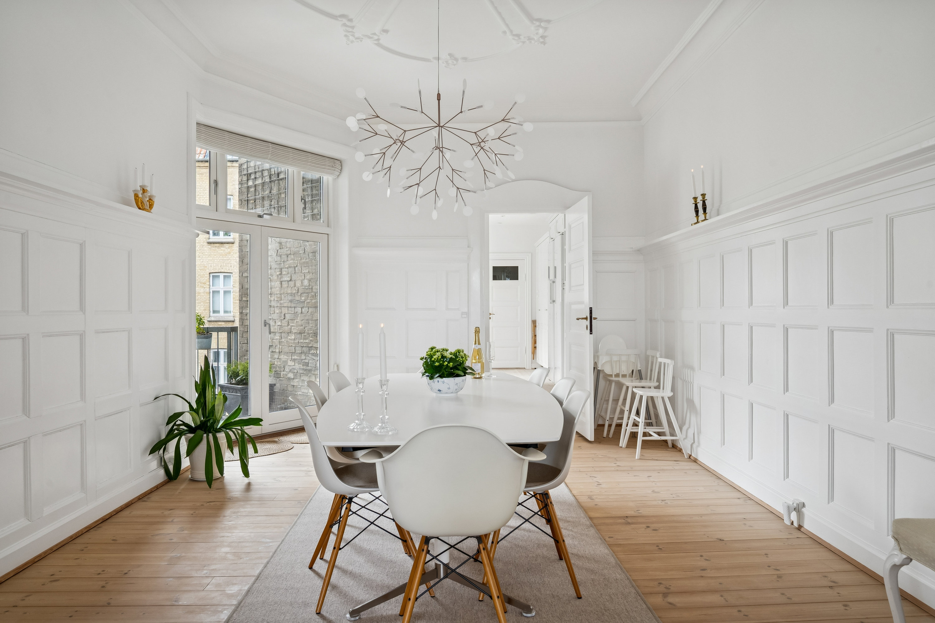 Fremhævet stue billede i fuldskærmstilstand. Billede af Kystvejen 51, 2., 8000 Aarhus C