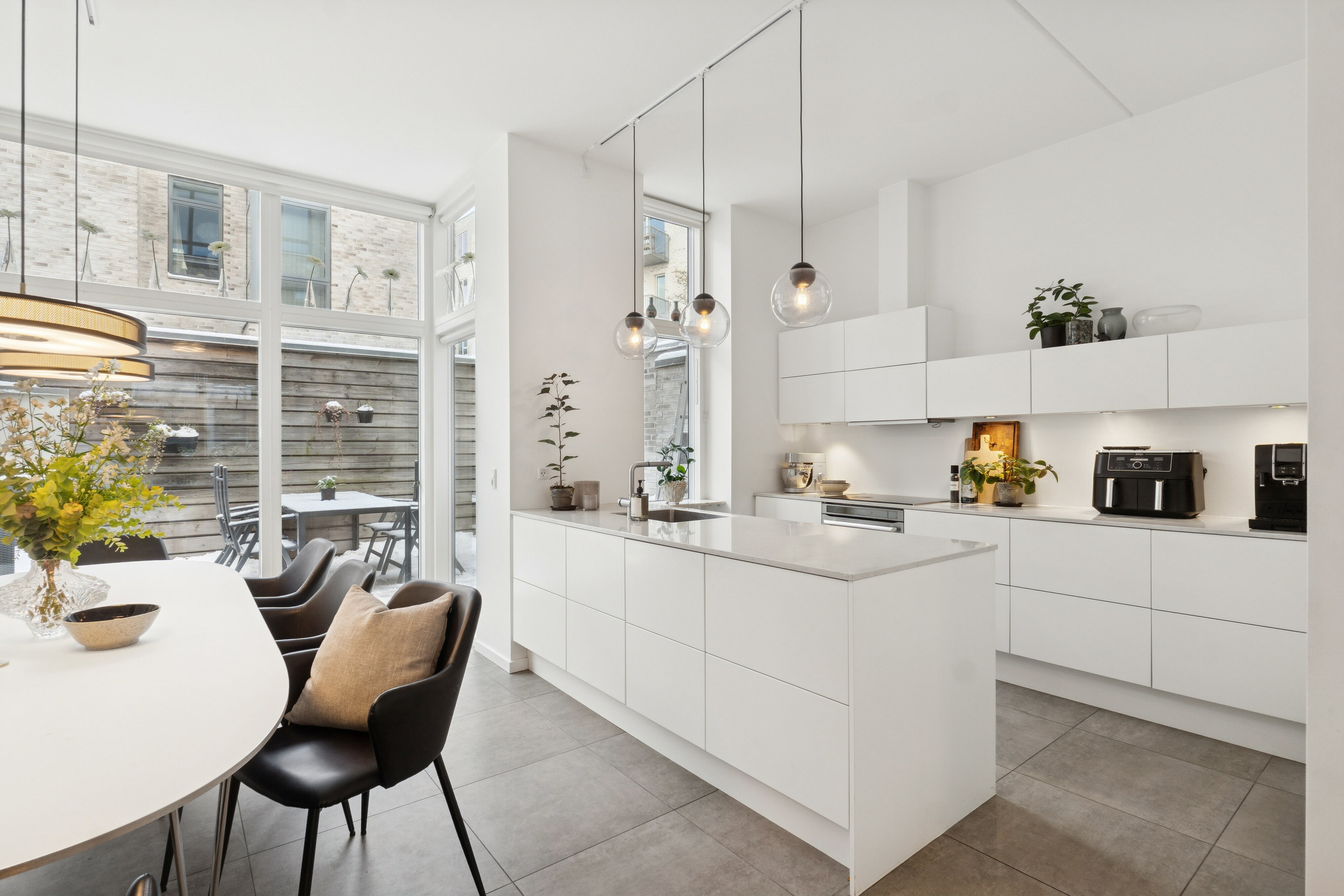 Miniaturebillede 2: spisestue. Billede af J.H. Deuntzers Gade 43, 2300 København S