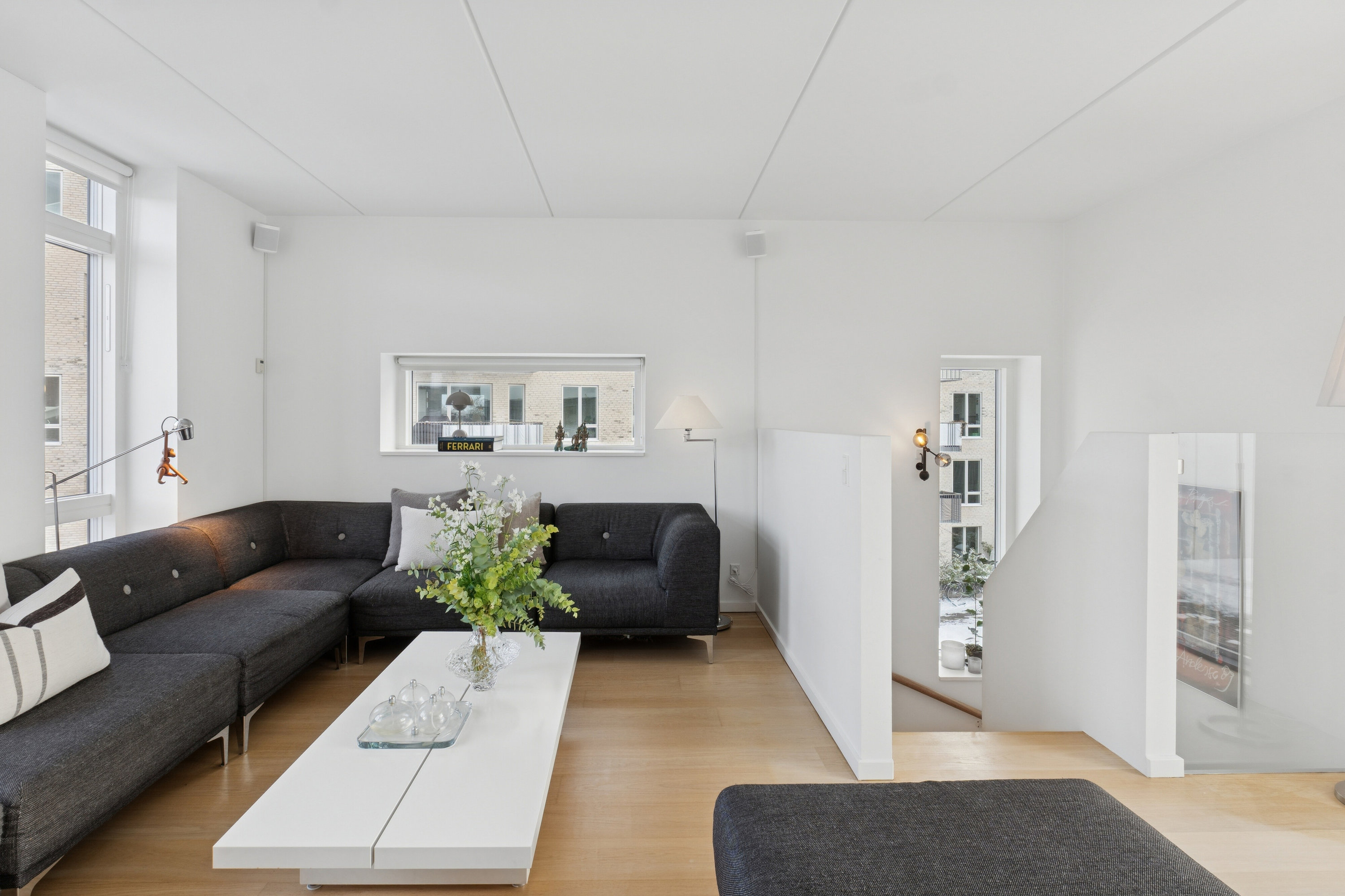 Fremhævet stue billede i fuldskærmstilstand. Billede af J.H. Deuntzers Gade 43, 2300 København S