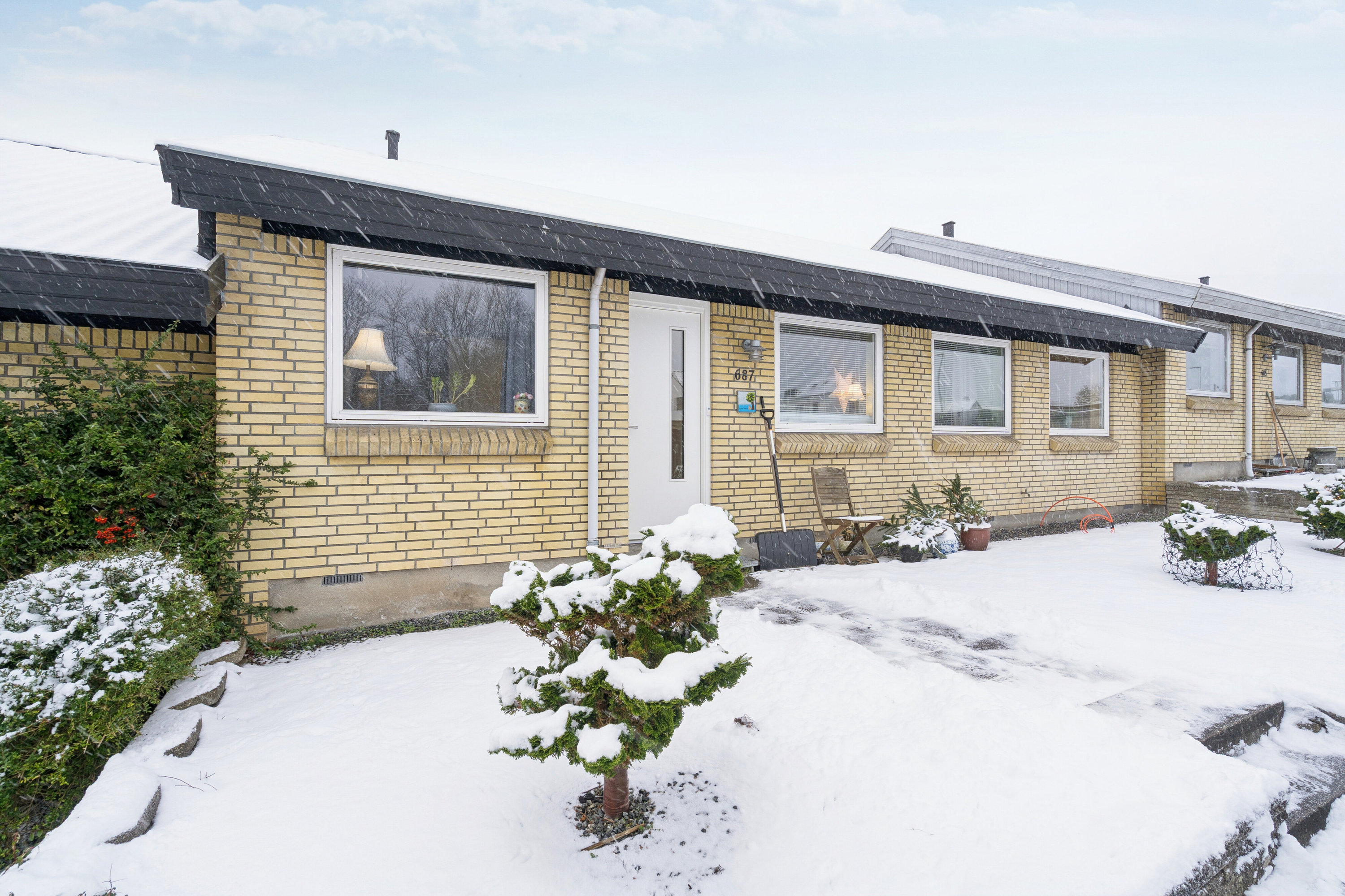 Fremhævet set fra vejen billede i fuldskærmstilstand. Billede af Åsumvej 687, 5240 Odense NØ